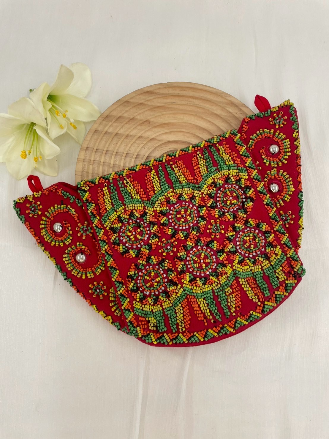 ★ No.29手工珠繡圖騰包深16.5上寬28下寬16.5