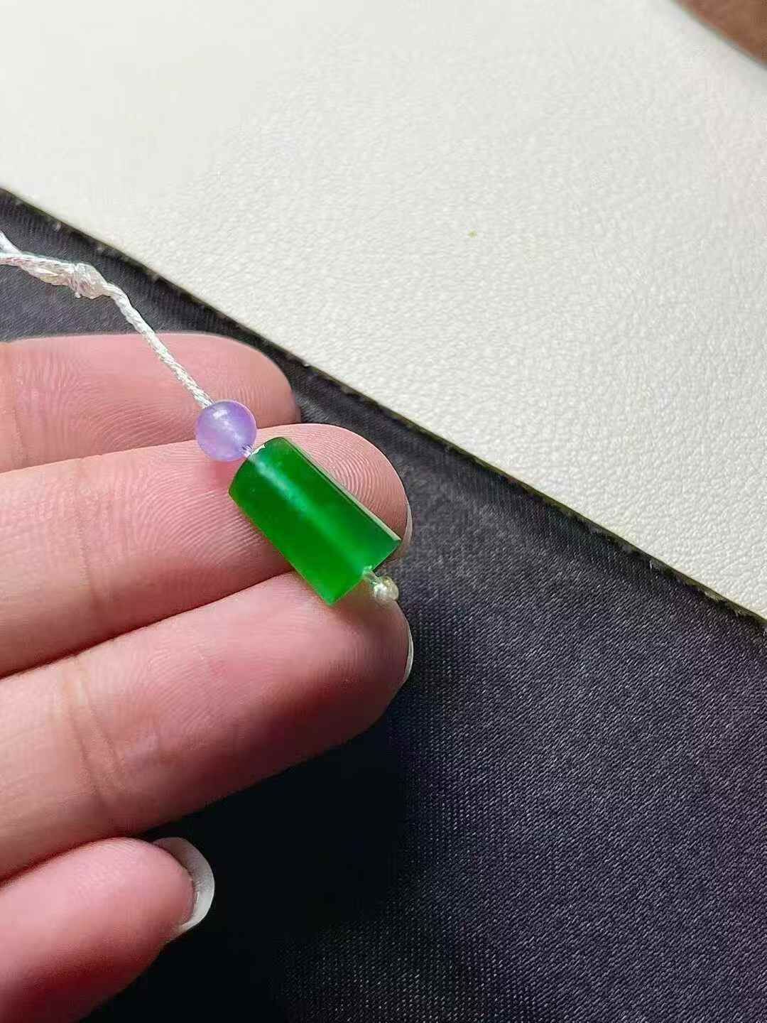 1122368 翡翠無事牌