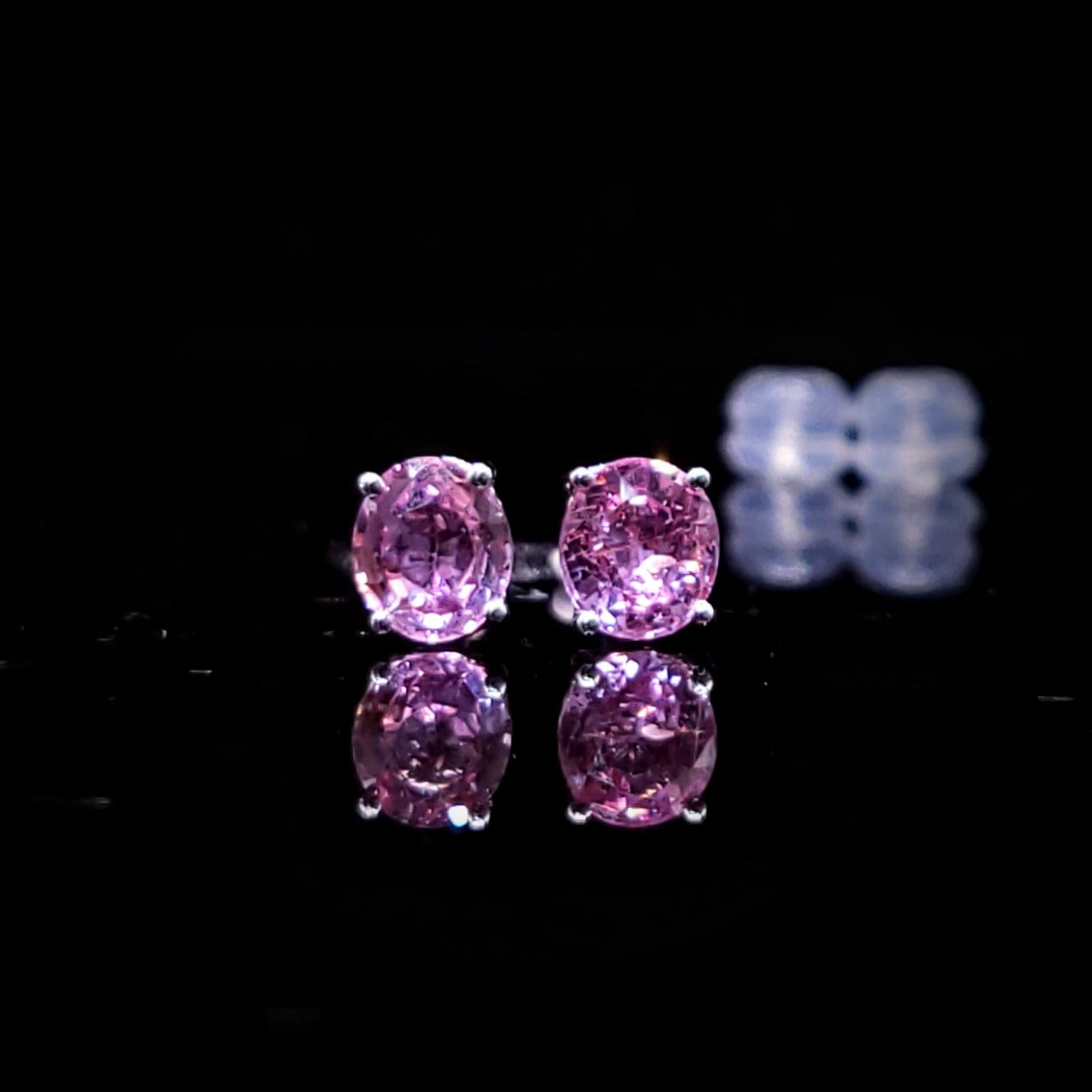 全新18K白金【主石1卡48份粉紅藍寶】耳環