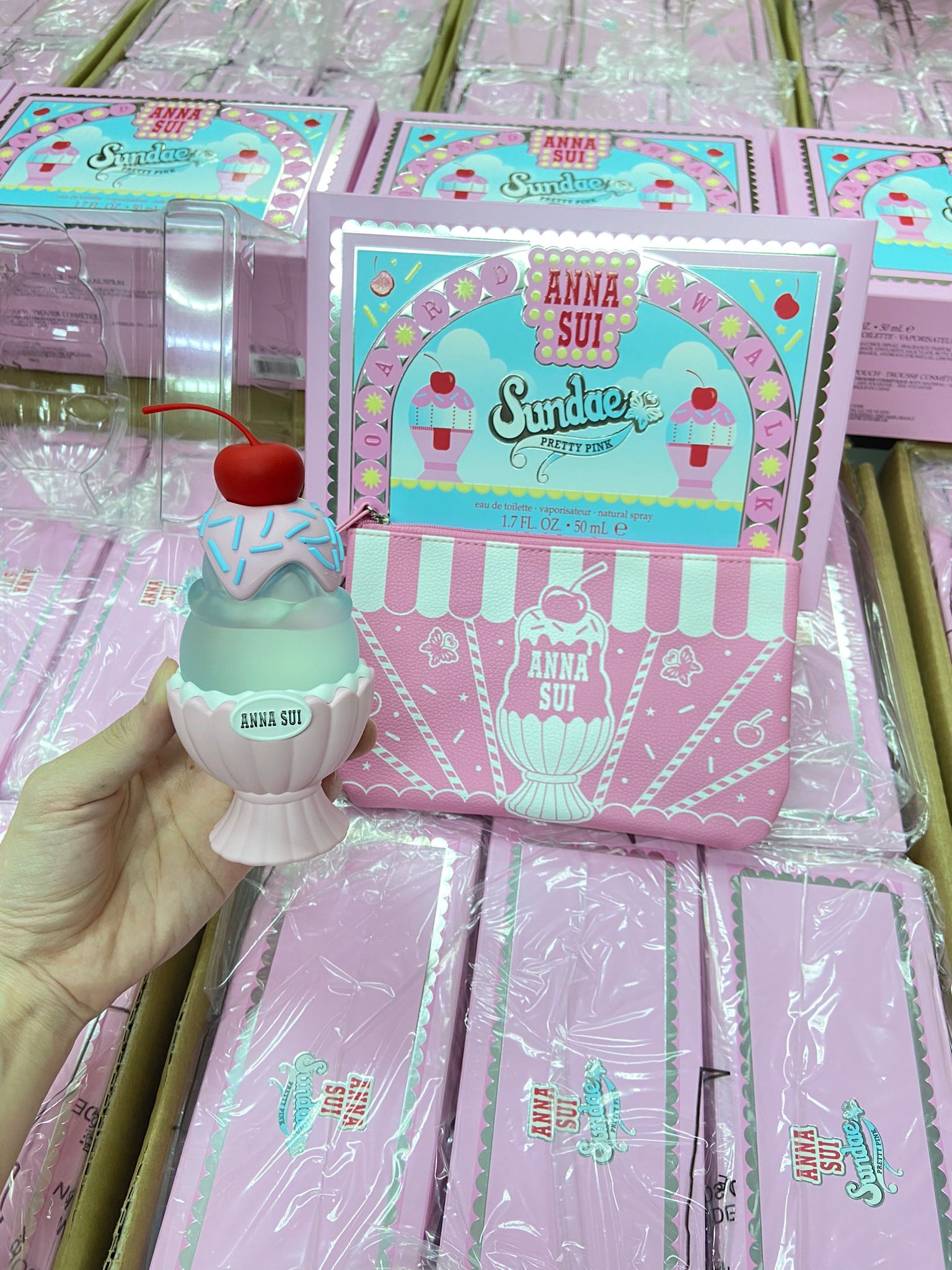 ANNA SUI AS SPRING GS SUNDAE PRETTY PING 50ML+POUCH 套裝