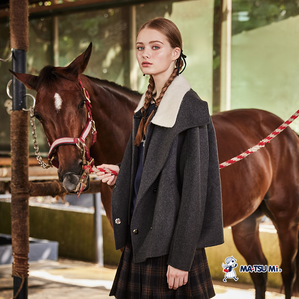 MA‧TSU Mi 保暖毛呢大翻領撞色異材質寬鬆垂墜設計感外套(卡.深灰)