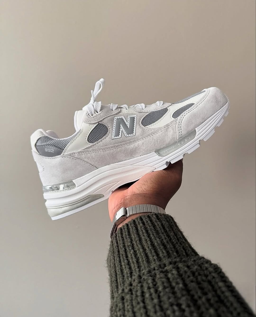 <年末折扣🇯🇵> NEW BALANCE 992 NB 奶油白灰 灰白 淺灰 米白 D楦 美國製 美製 男女鞋 U992NC / 預購