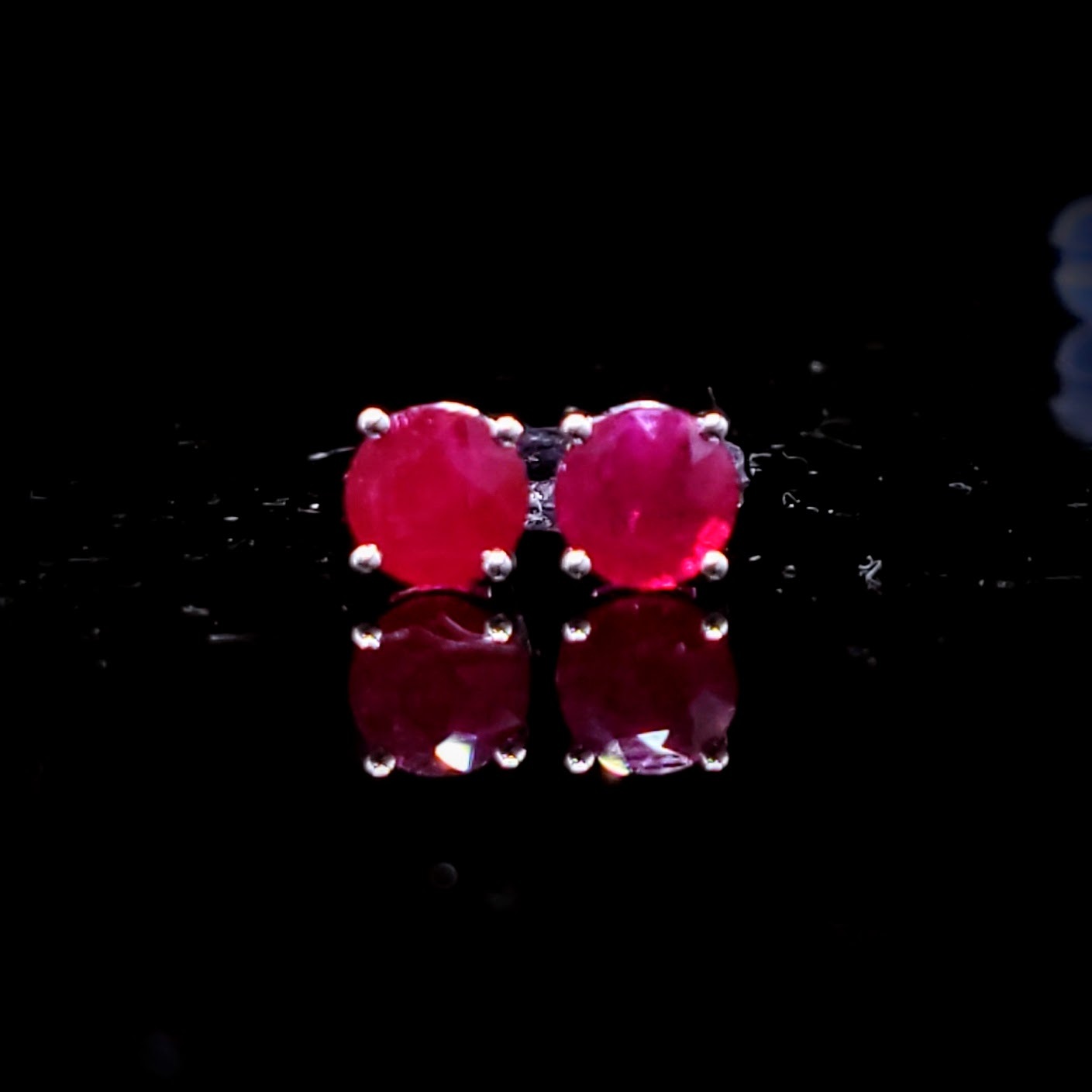 全新18K白金【主石1卡25份紅寶石】耳環