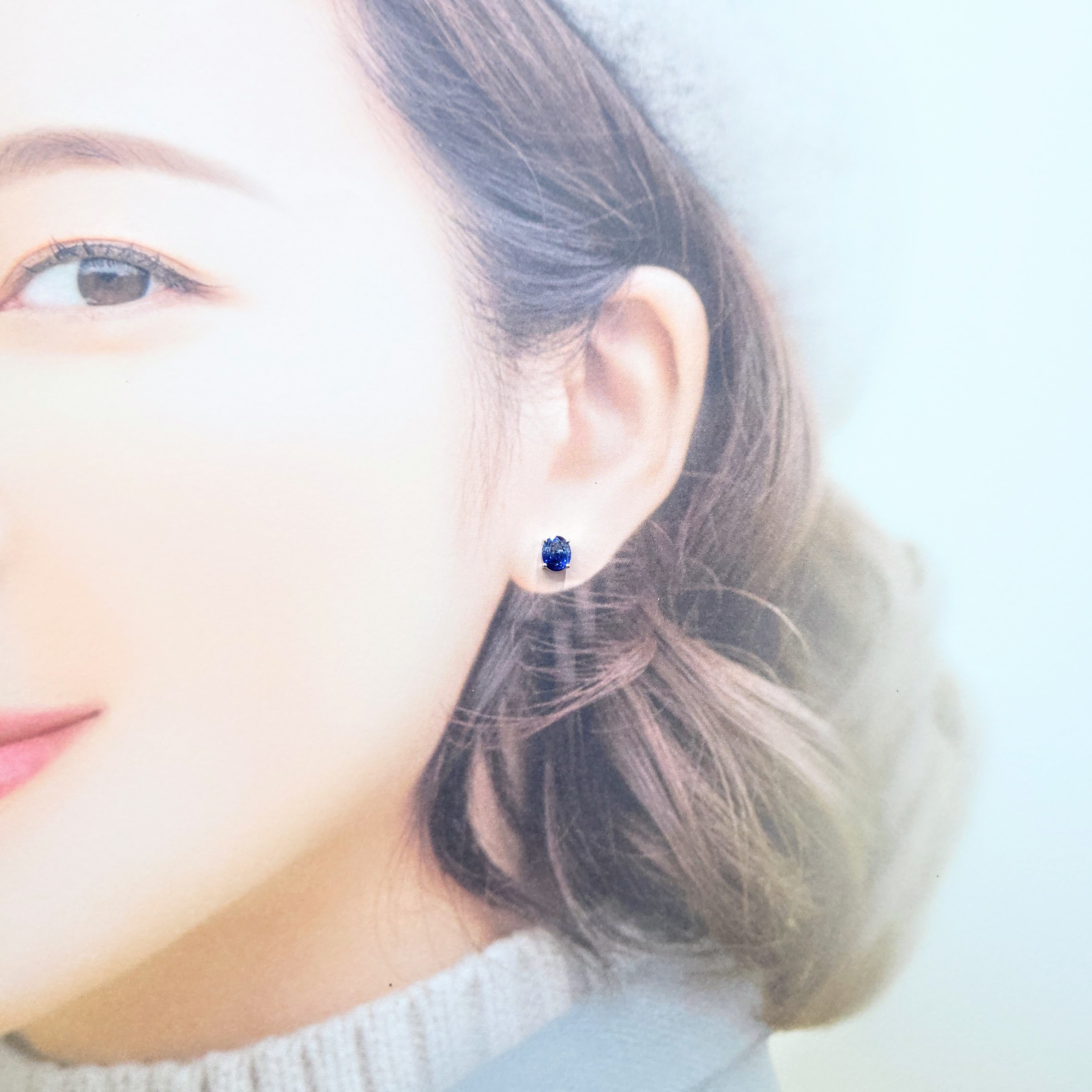 全新18K白金【主石1卡84份藍寶石】耳環