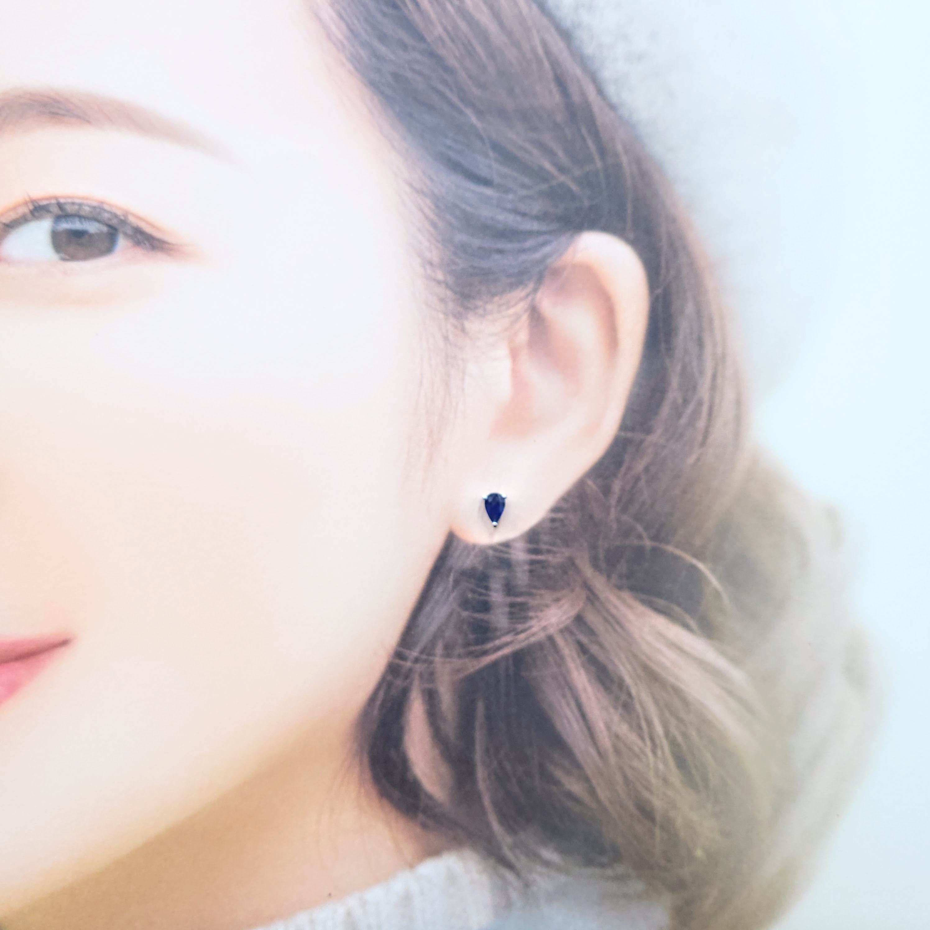 全新18K白金【主石89份藍寶石】耳環