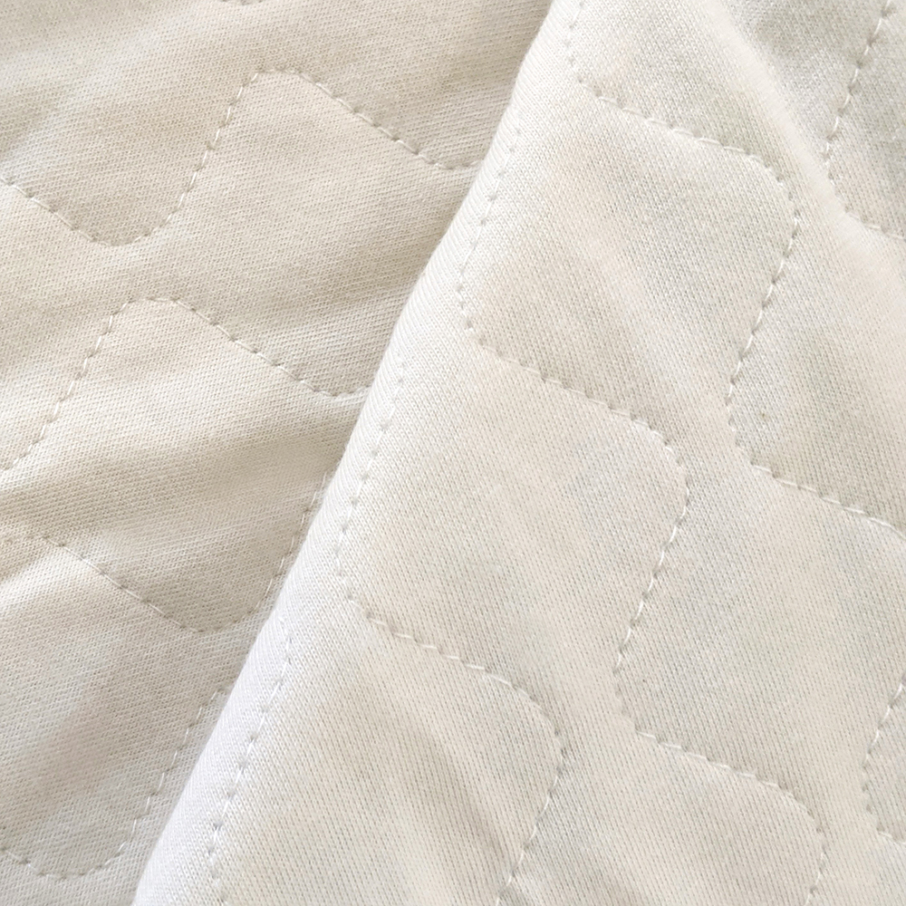 有機棉嬰幼兒熊耳連帽鋪棉斗篷-嫣紅 | 藍天畫布有機棉