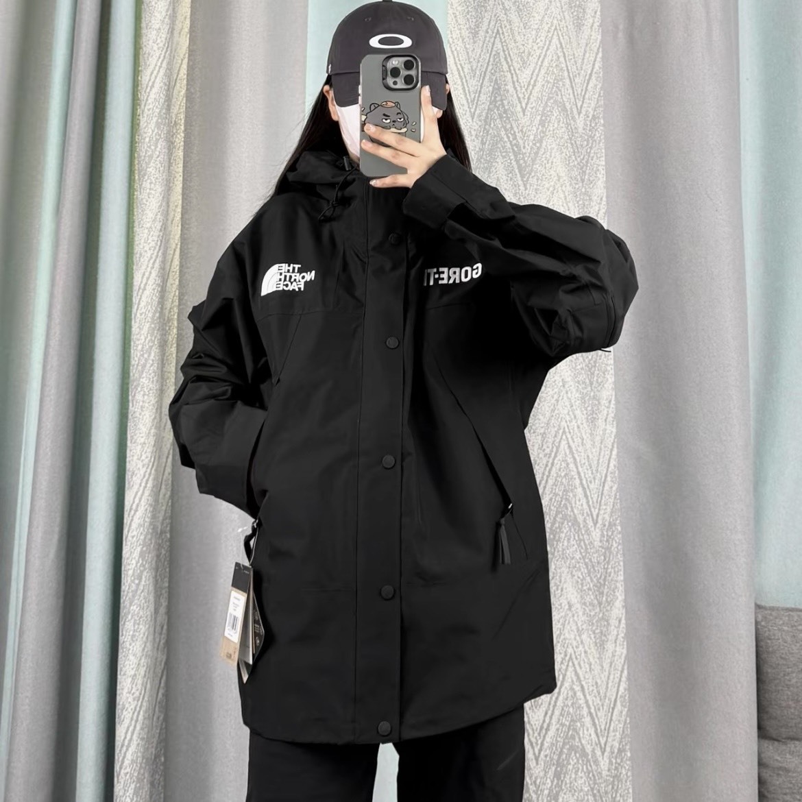 【代購】THE NORTH FACE GORE-TEX「黑武士」純黑羽絨服｜男款 防風防水 × 高機能保暖