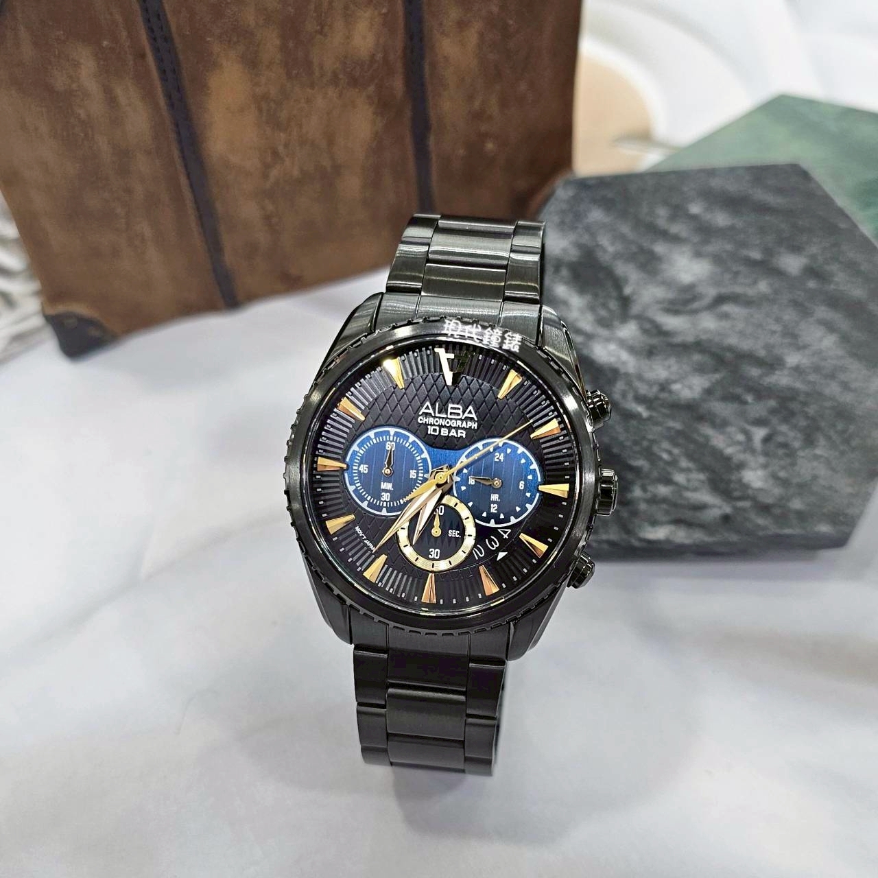 【ALBA 雅柏】SIGNA 東京黑武士VD53-X394SD 43mm 現代鐘錶