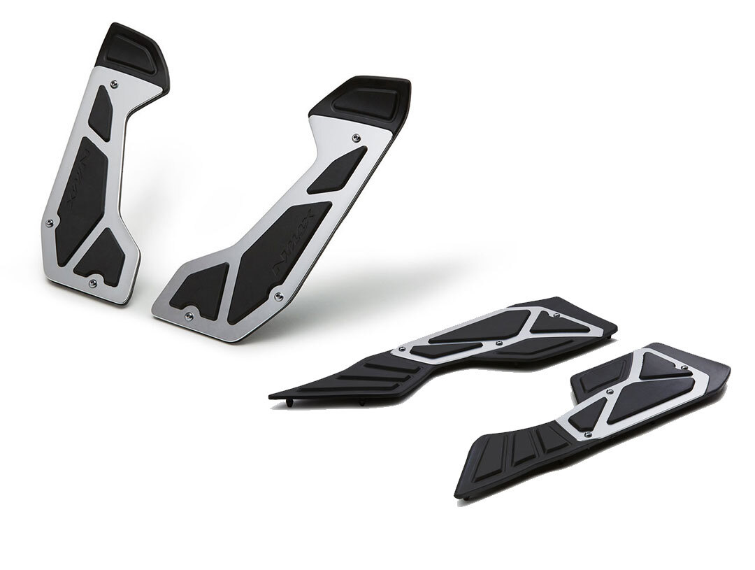 原廠精品 NMAX (~2024年式) 前置腳踏板/置腳踏板