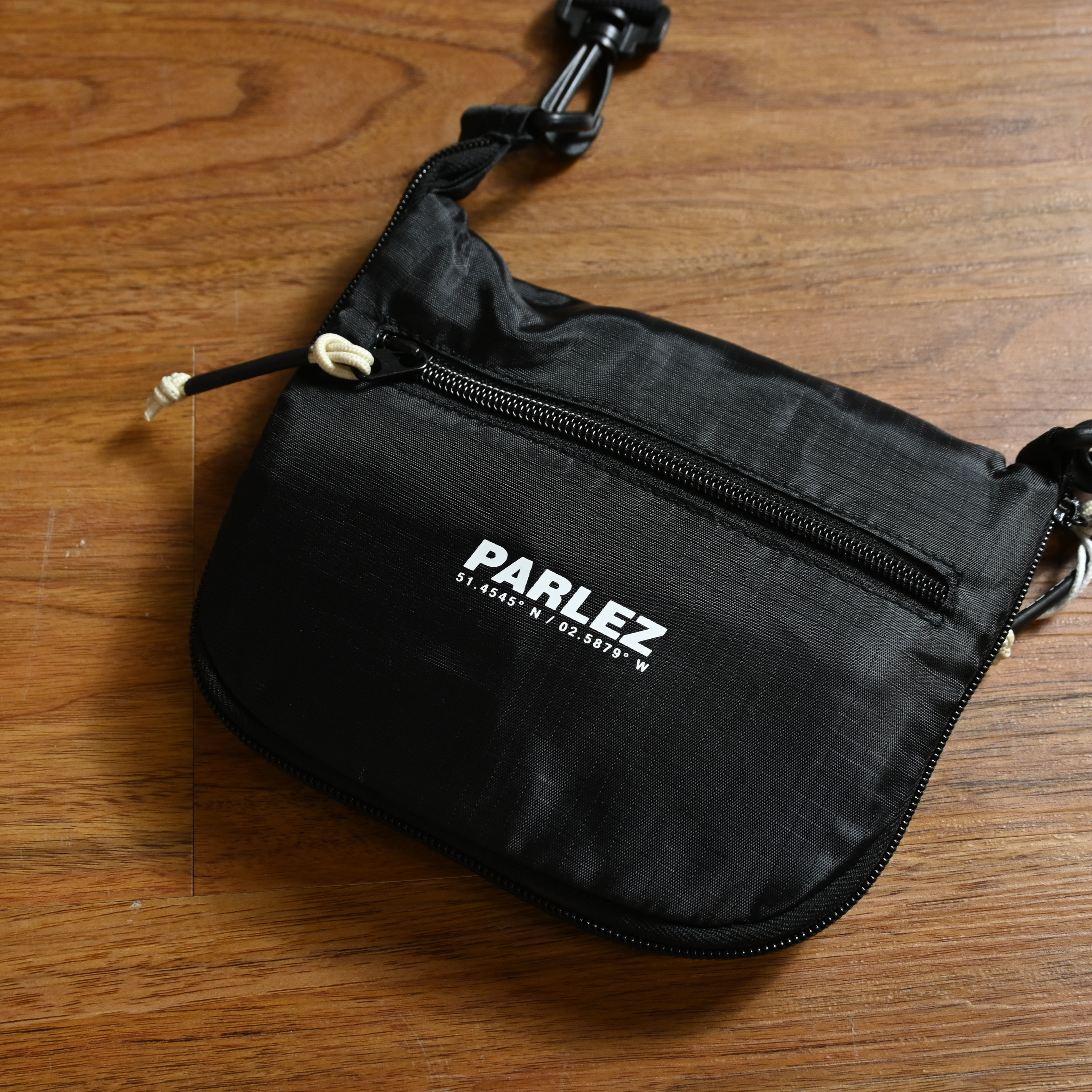 Parlez Haul Tote Bag