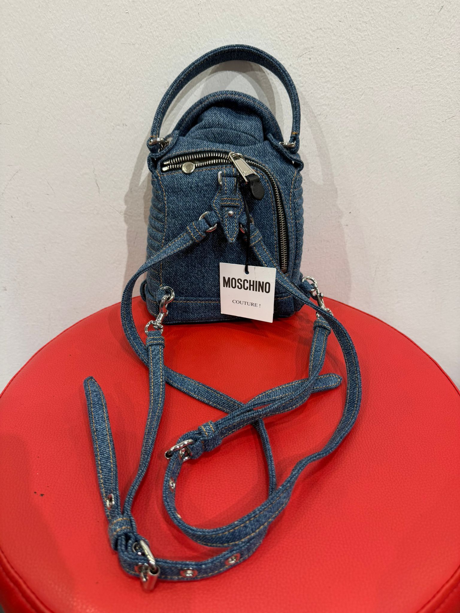 【預購】AE112622 Moschino 牛仔布款機車背包