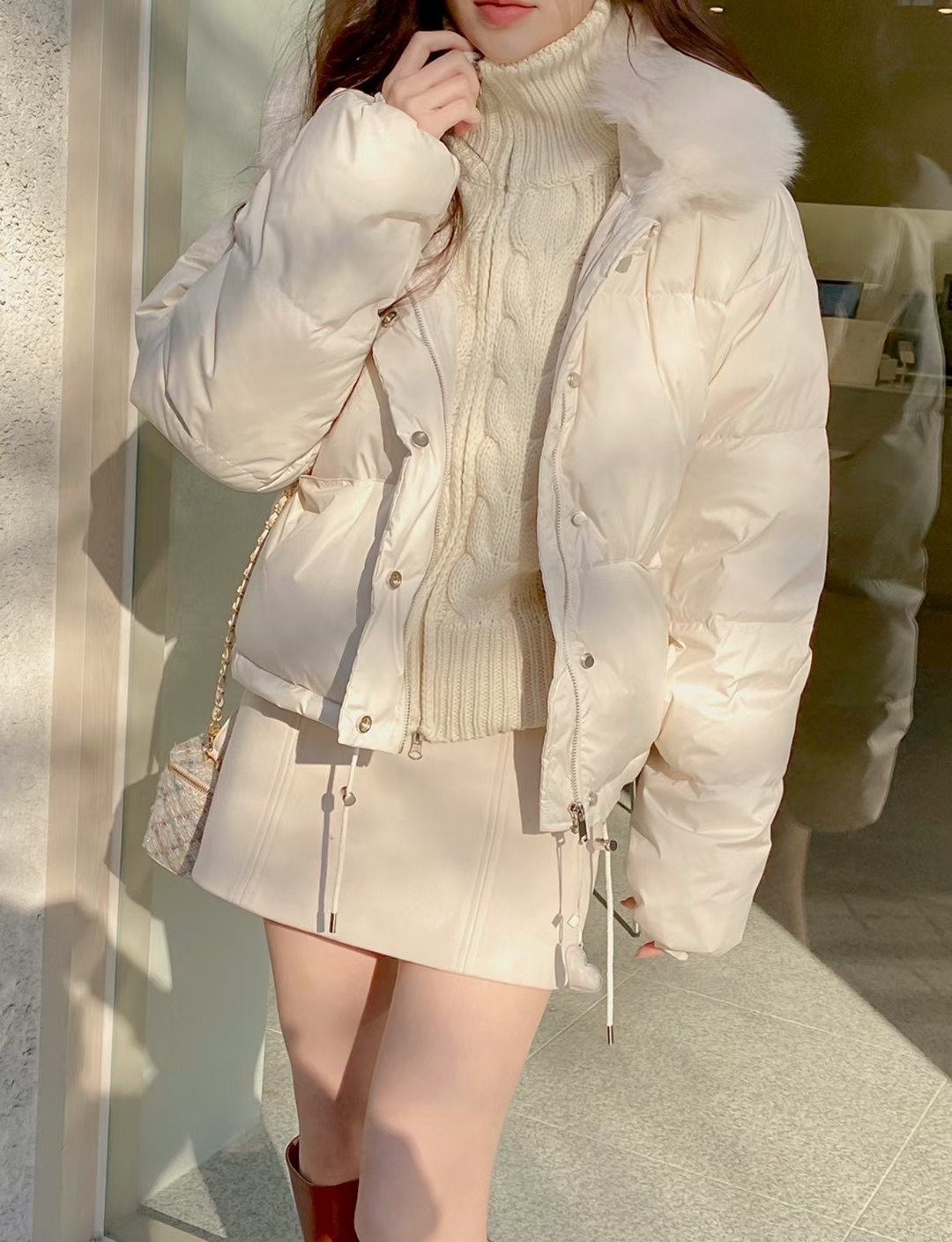 超高質連線大優惠 ✨狐狸毛短款羽絨（90%鴨絨+10%鵝絨）