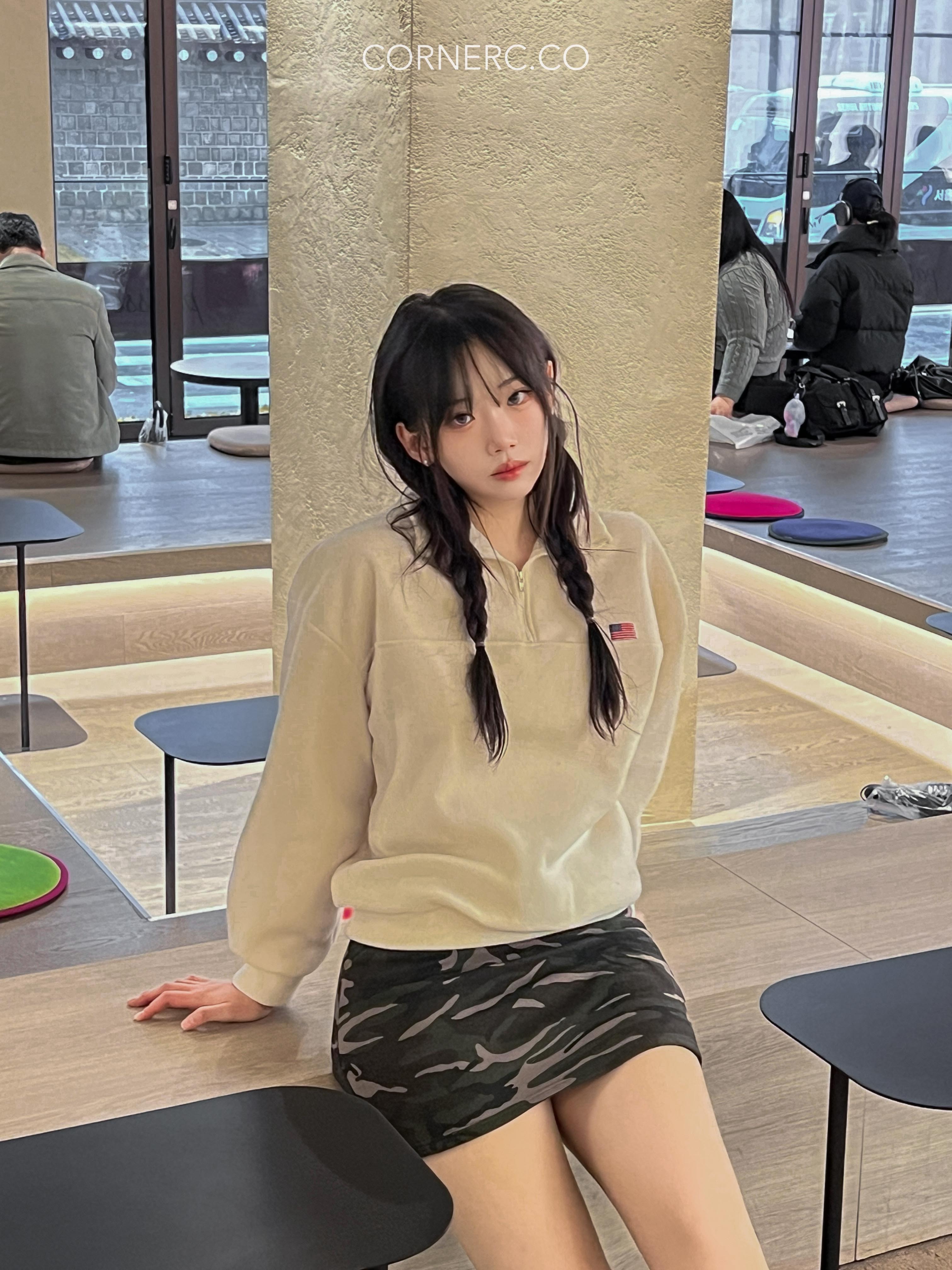 Mini USA Flag Half-Zip Sweater〈🇰🇷DAY 1〉