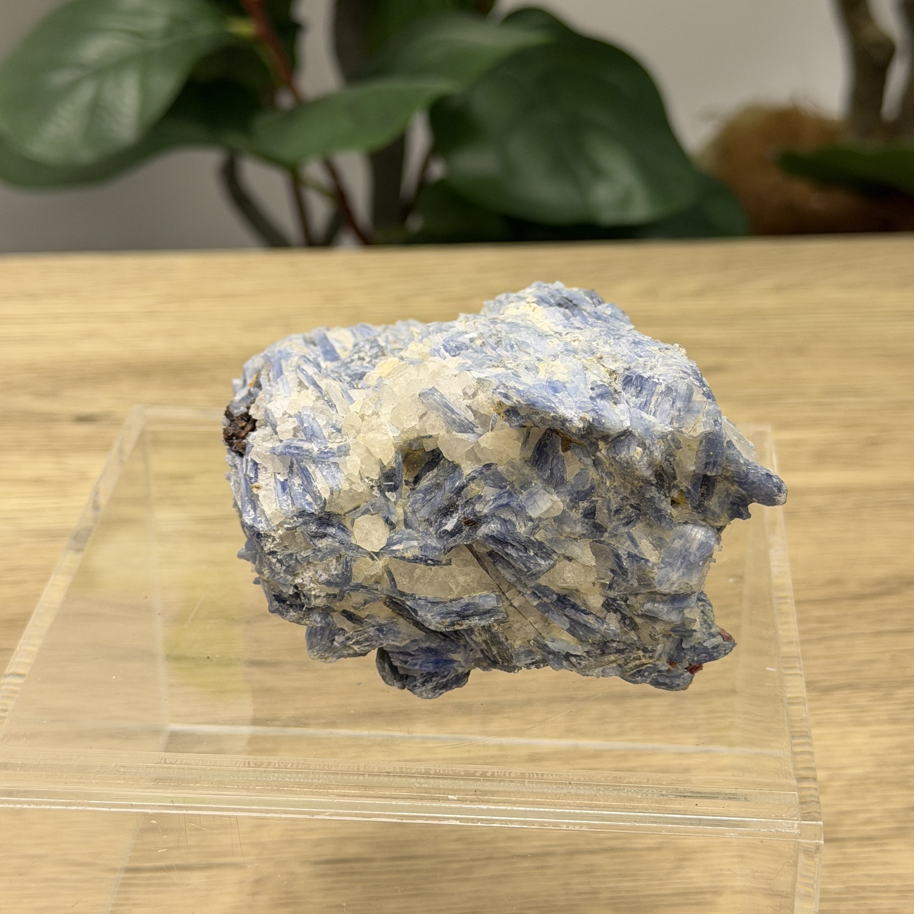 藍晶石原礦 KN1567