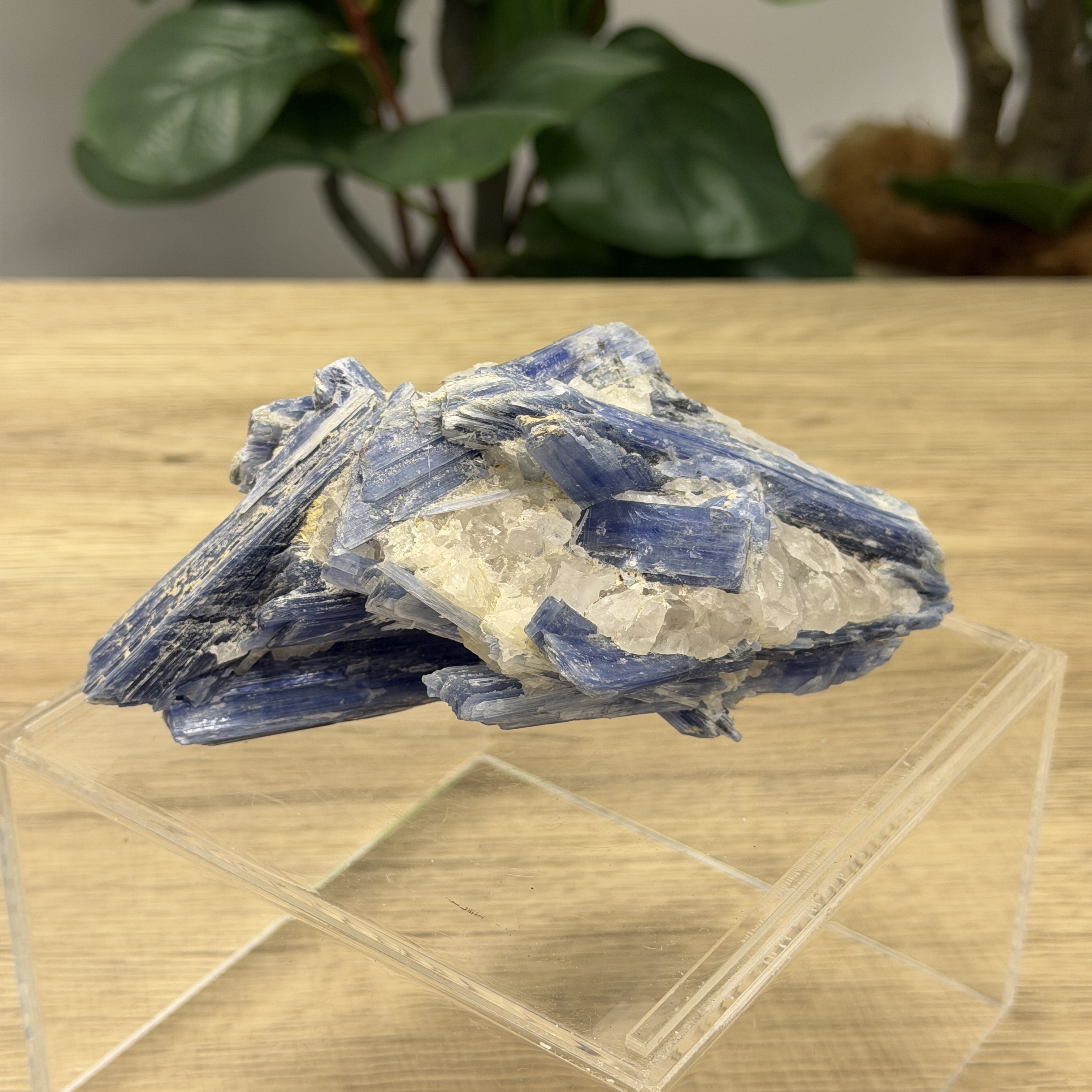 藍晶石原礦 KN1561