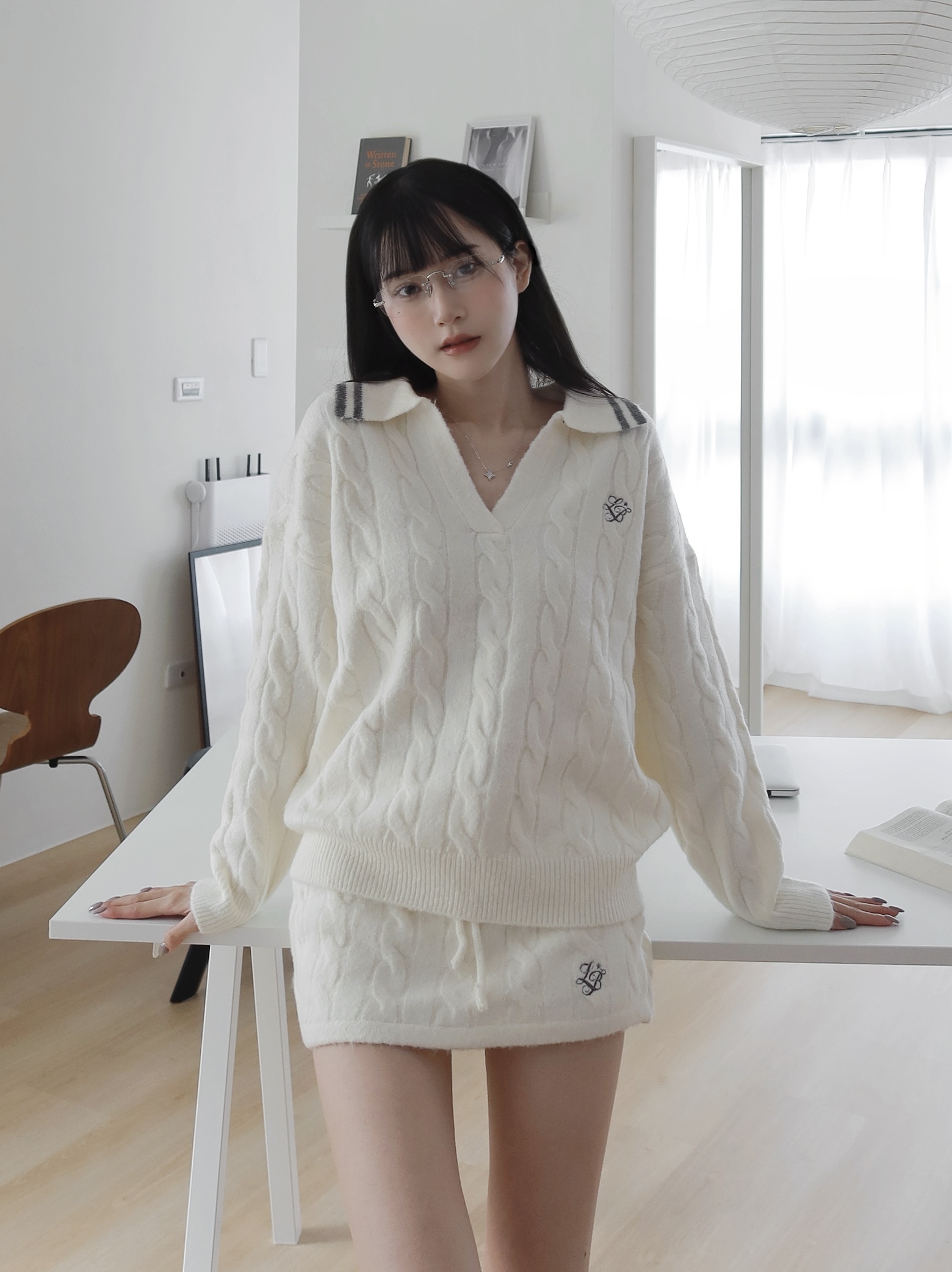 針織刺繡翻領褲裙套裝