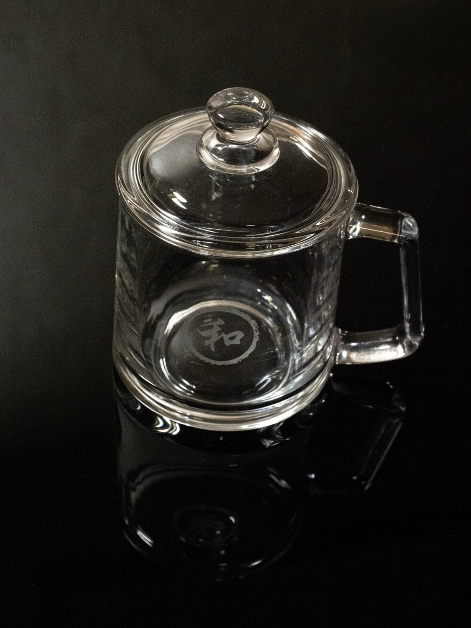 玻璃杯