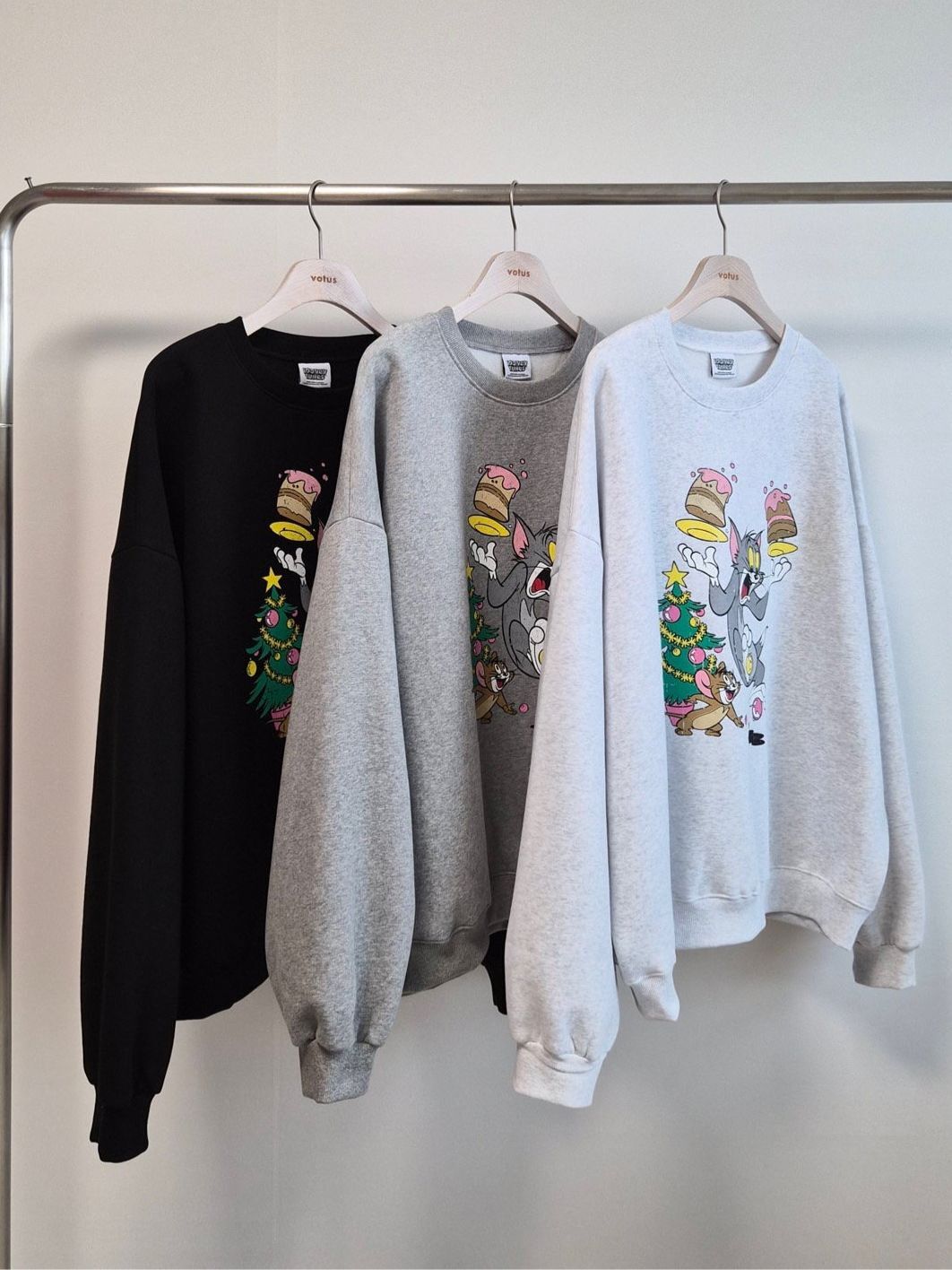 卡通圖案英文字衛衣(薄抓毛底) Votus-195T