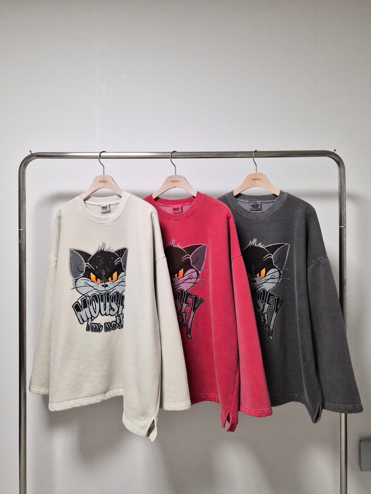 卡通圖案英文字衛衣(薄抓毛底) Votus-199T