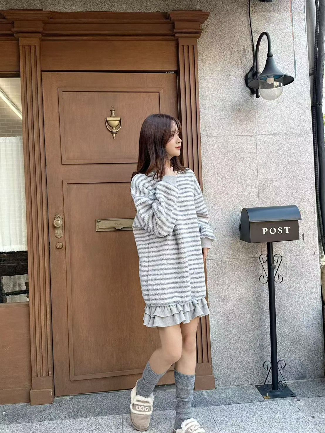 珍珠領條紋抓絨短洋裝
