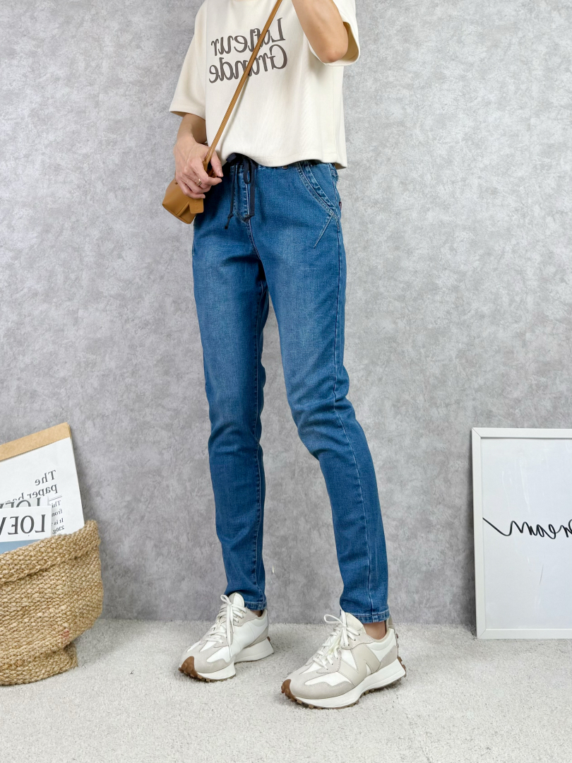 輕暖日常・勻稱顯瘦內磨毛牛仔褲