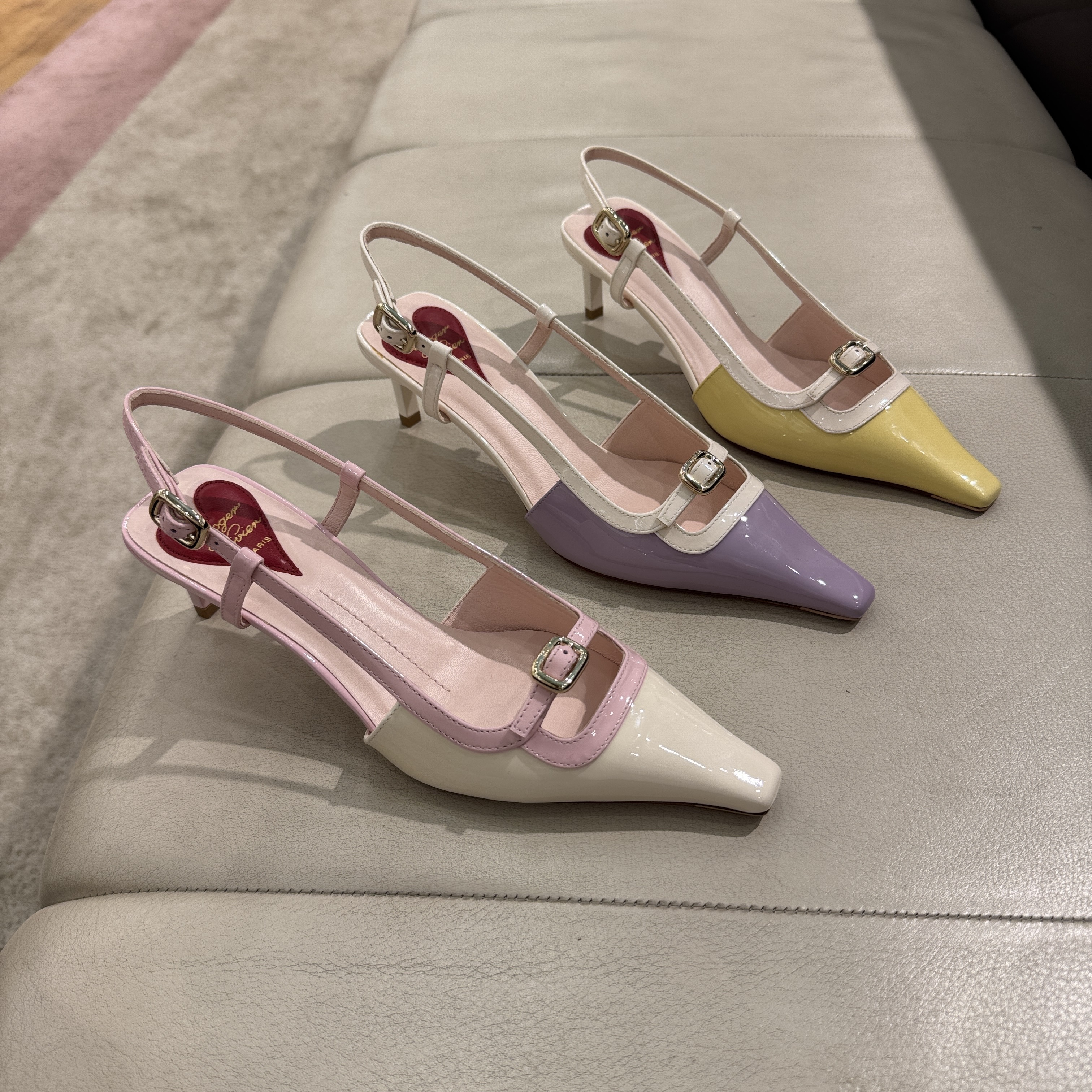 Roger Vivier RV Viv Canard heels Slingback yellow