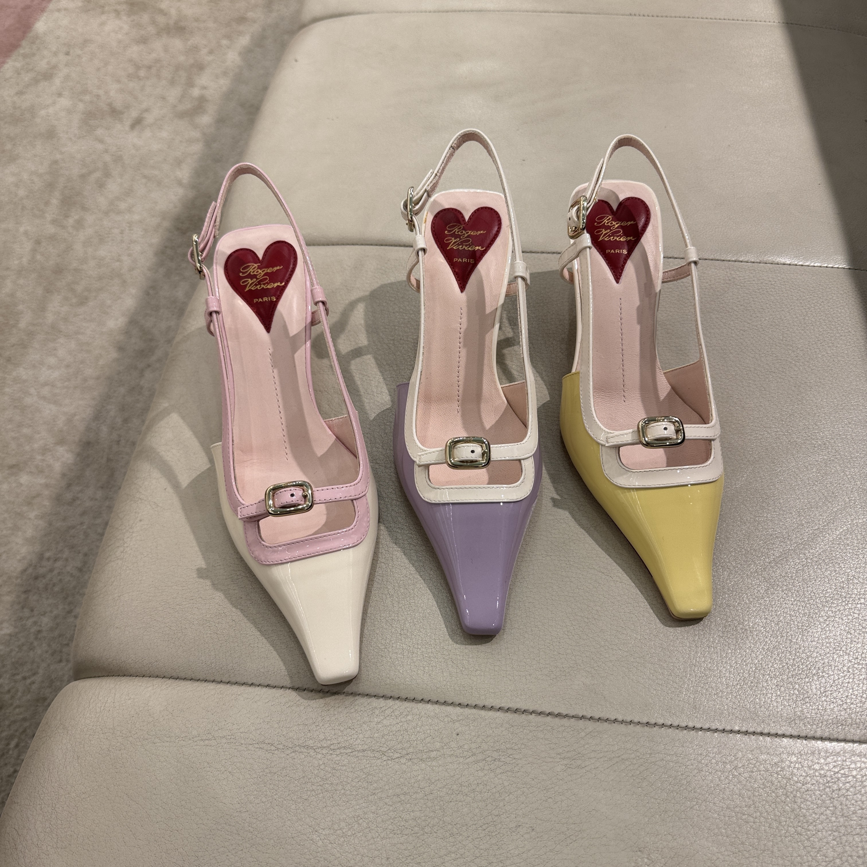 Roger Vivier RV Viv Canard heels Slingback purple