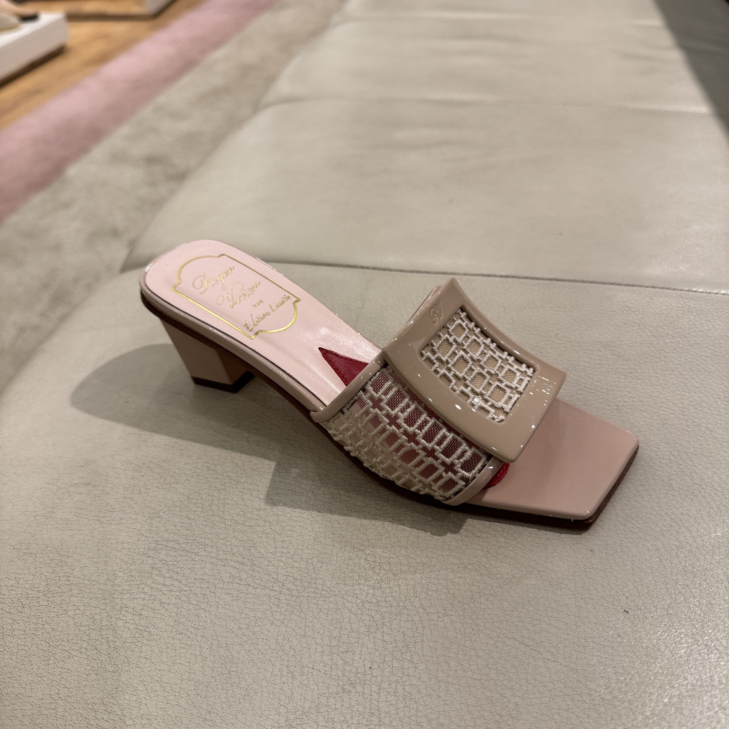 Roger Vivier love mesh leather heels mules slides nude Beige