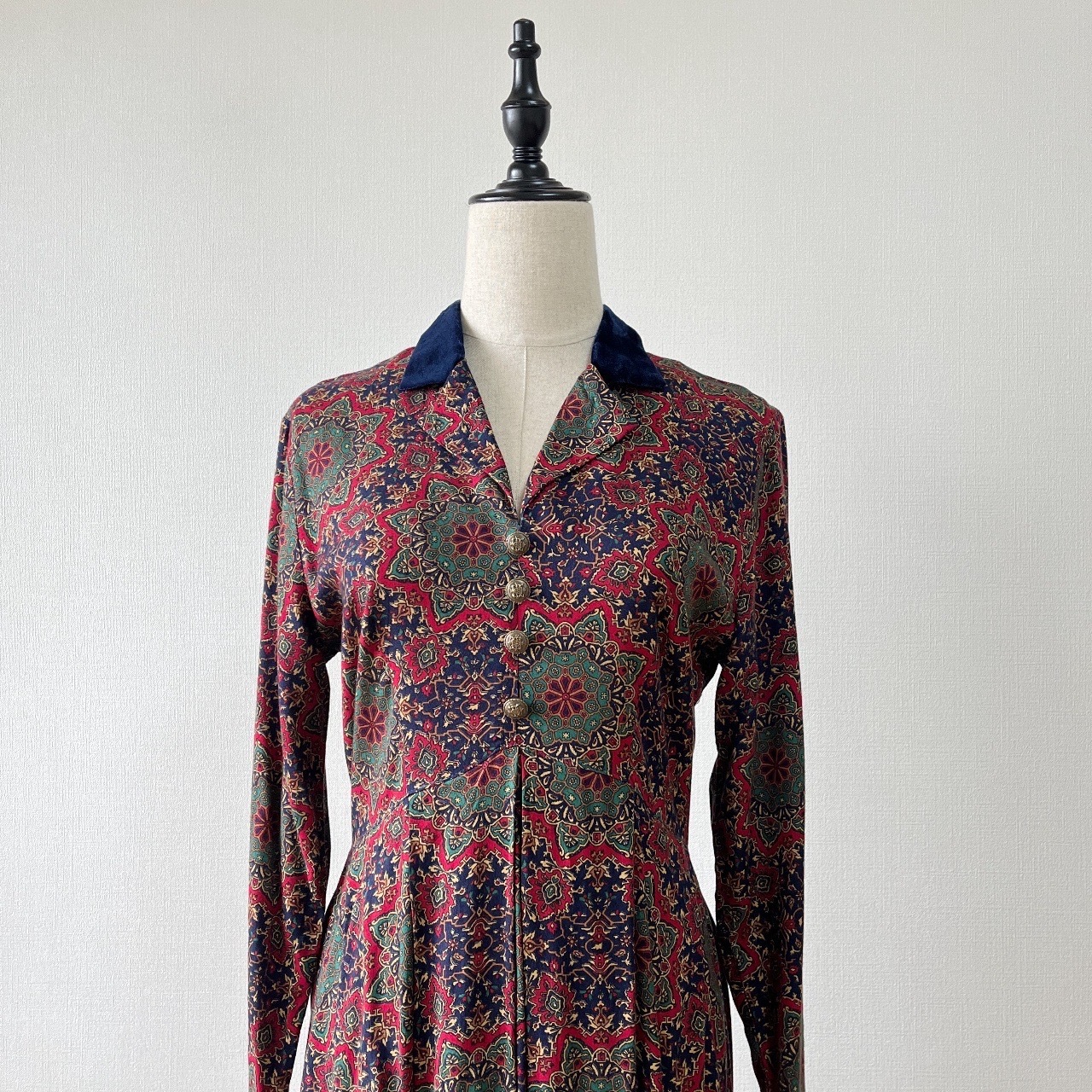 圖書館裡的少女90s絲絨領子古著洋裝