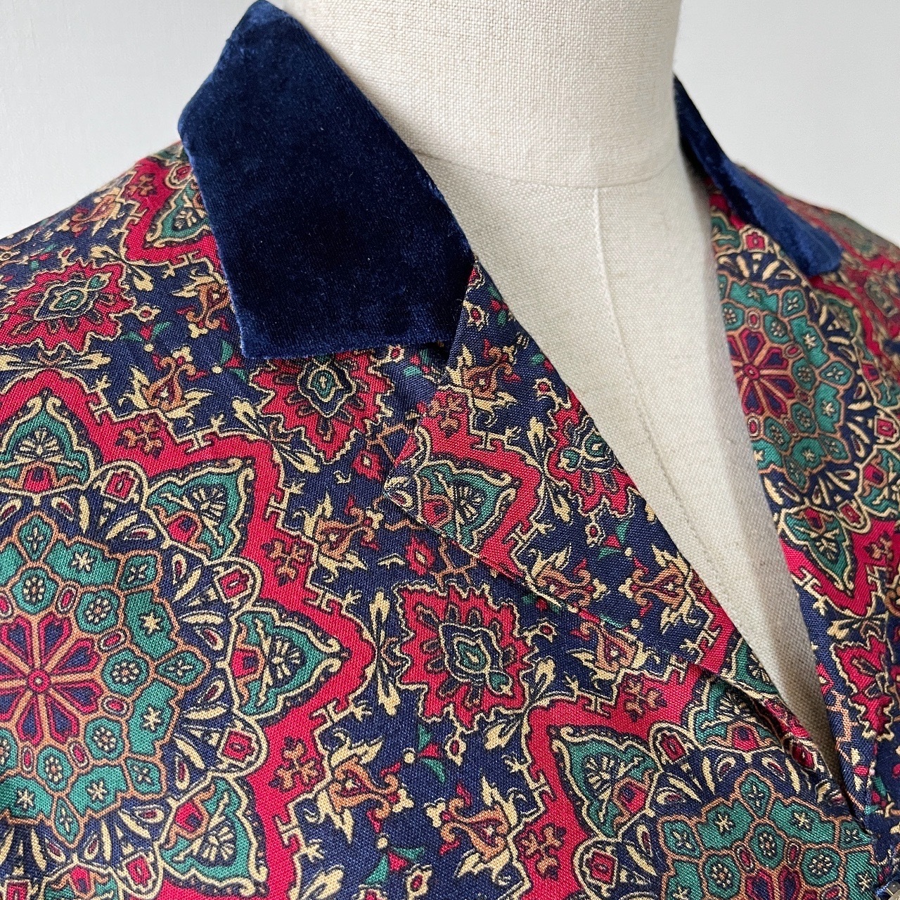 圖書館裡的少女90s絲絨領子古著洋裝