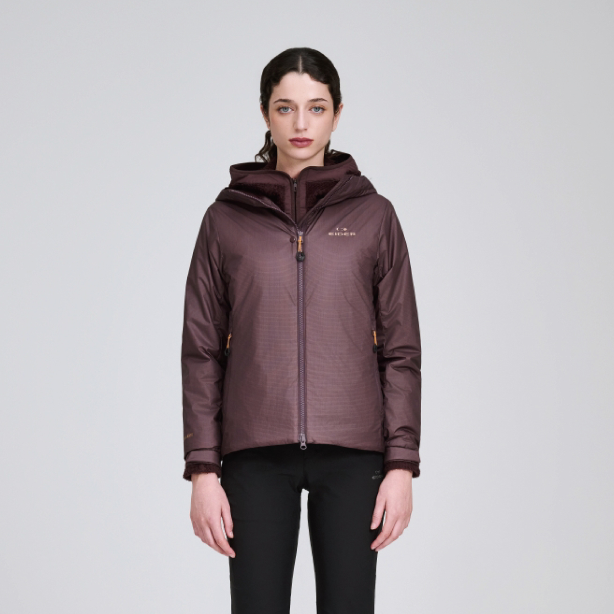 【EIDER】女Heritage PrimaLoft保暖外套/25EDWU25132-[深紅棕、經典黑]