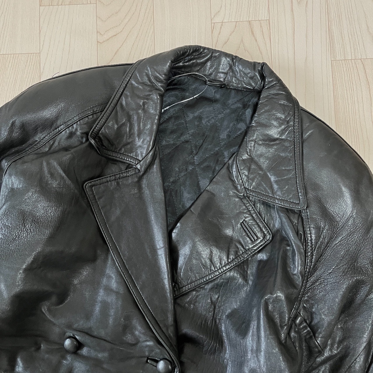 黑色羊皮夾綿孖襟皮褸