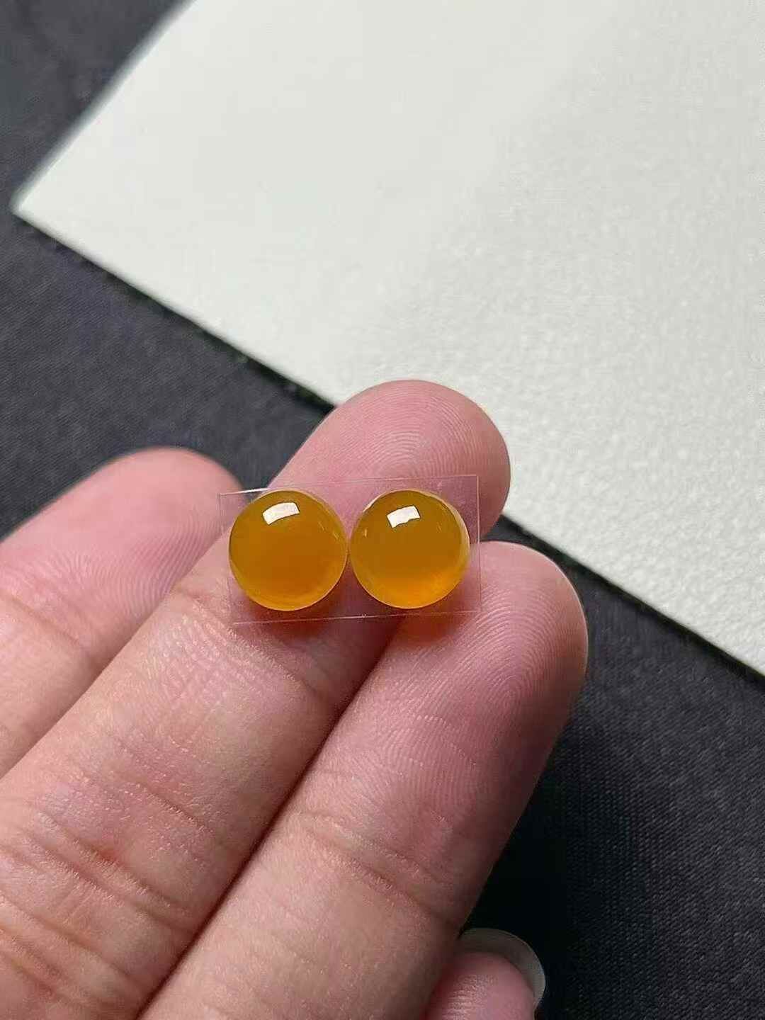 1122370 翡翠黃翡蛋面一對