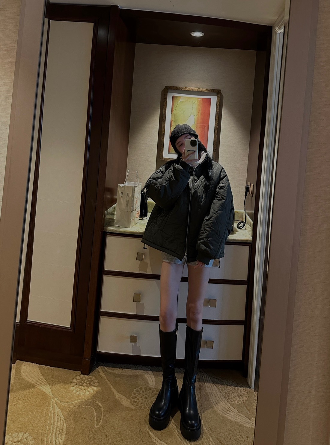 翻領內刷毛軍綠厚磅羽絨外套