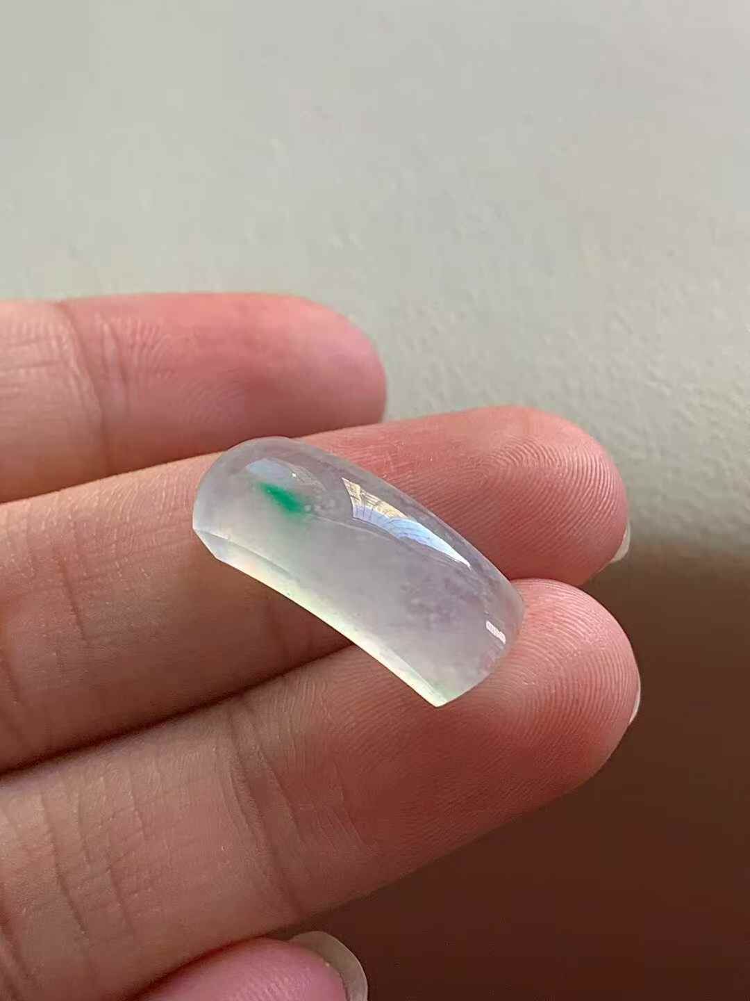 1122373 翡翠馬鞍