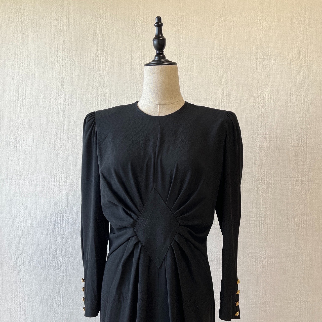 日本製黑色高貴修腰洋裝