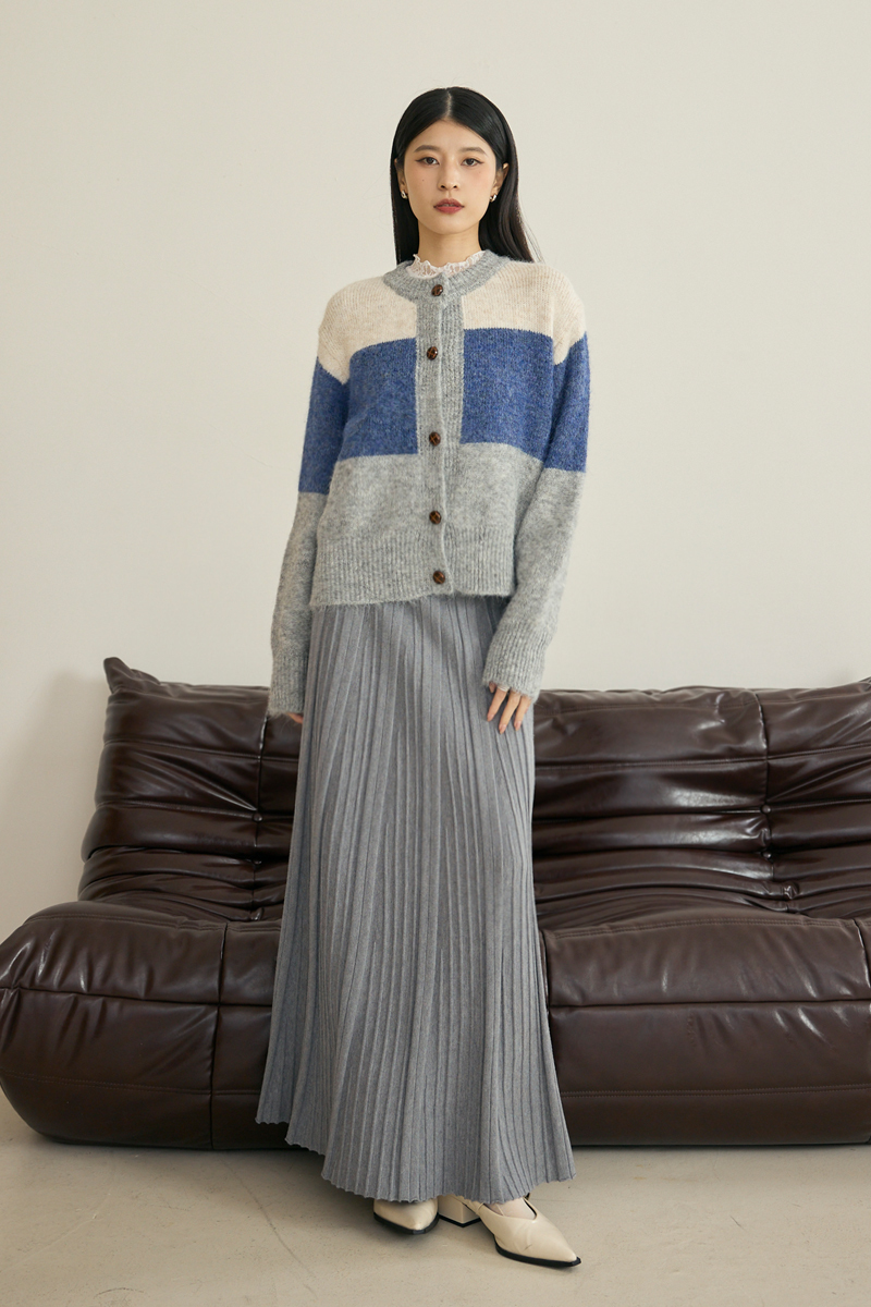 撞色橫條造型釦毛衣外套