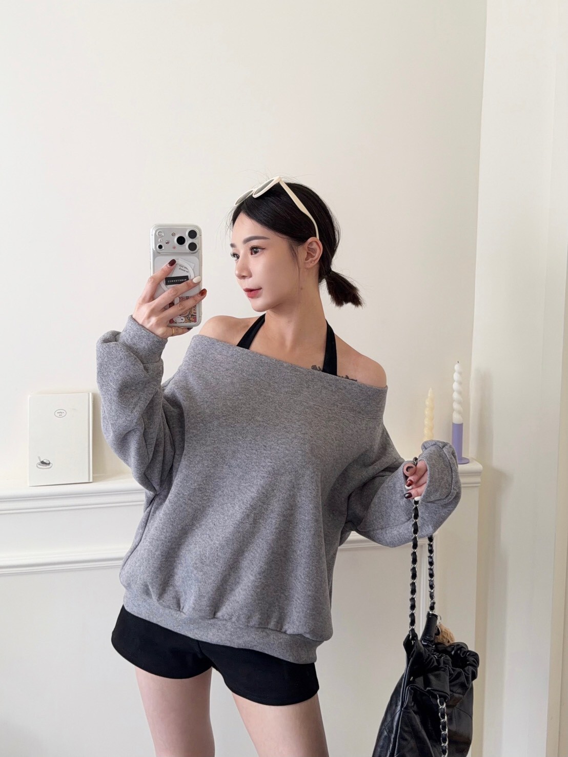 極簡一字領長袖上衣