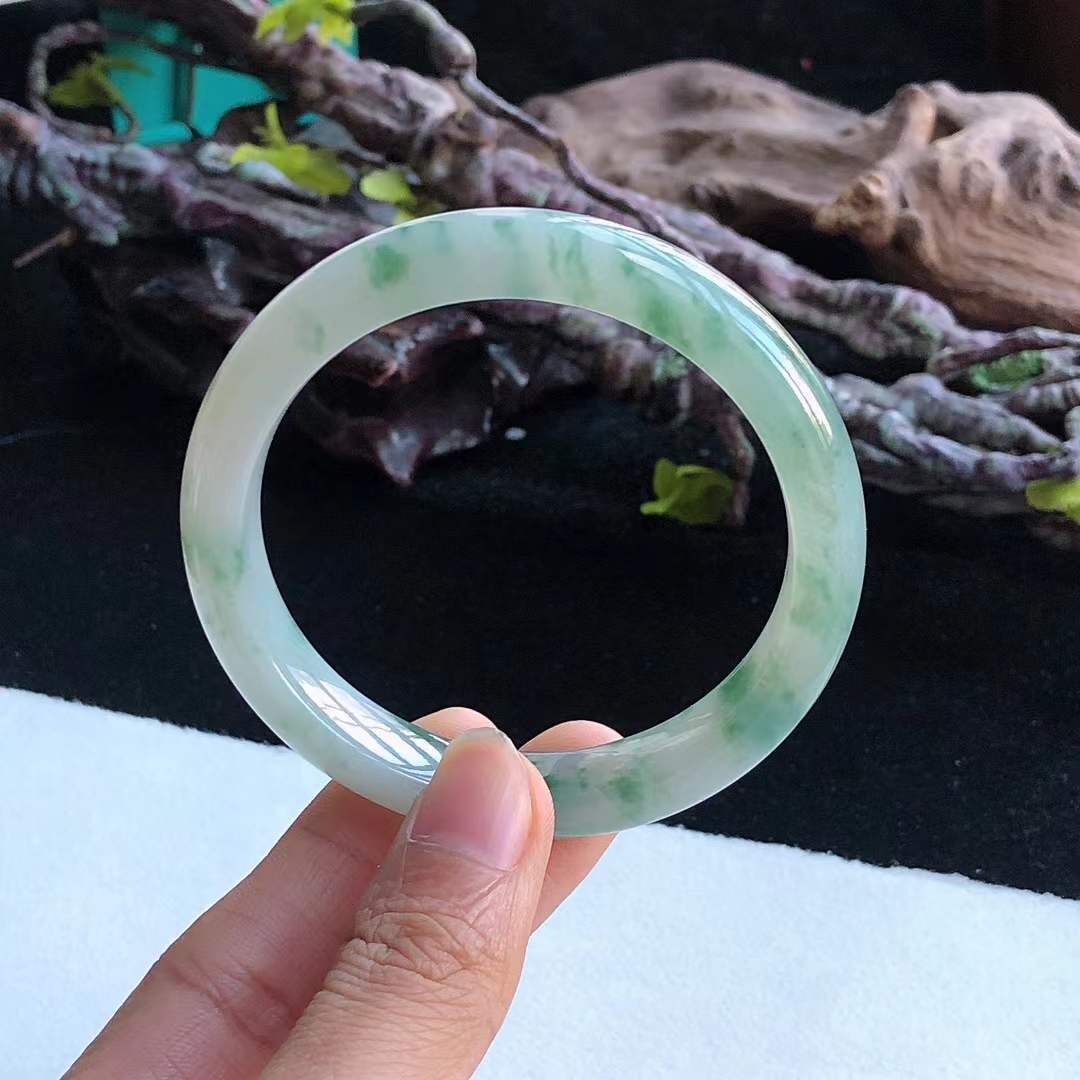 11222631 52.1mm翡翠冰糯飄綠花正圈手鐲 (52-54)