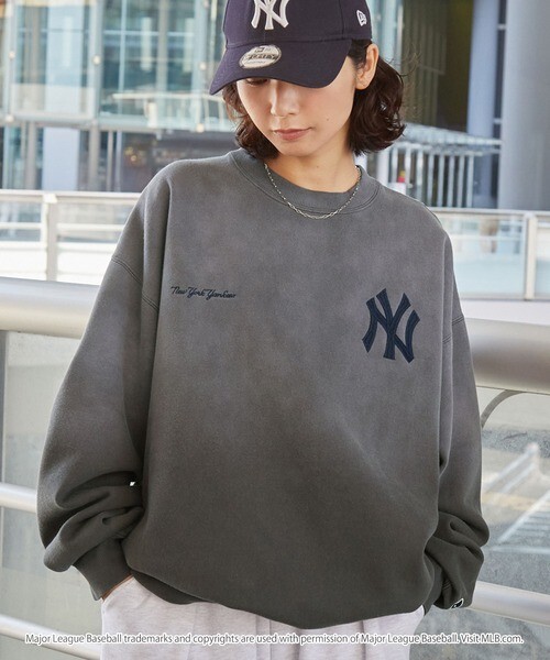 iSNEAKERS｜MLB  Oversized Gradient Sweatshirt 漸層抓絨大學T 3色
