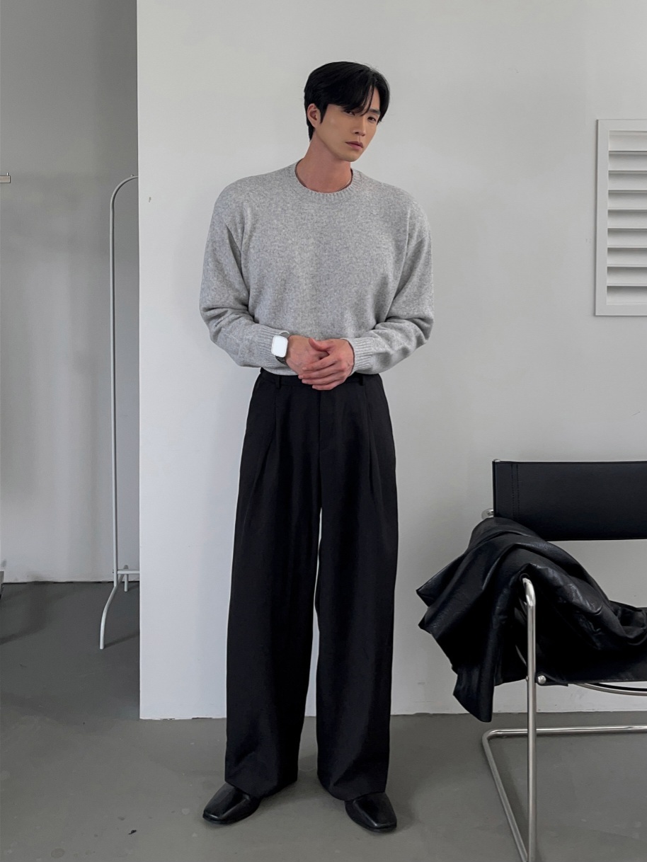 柔軟羊絨針織衫