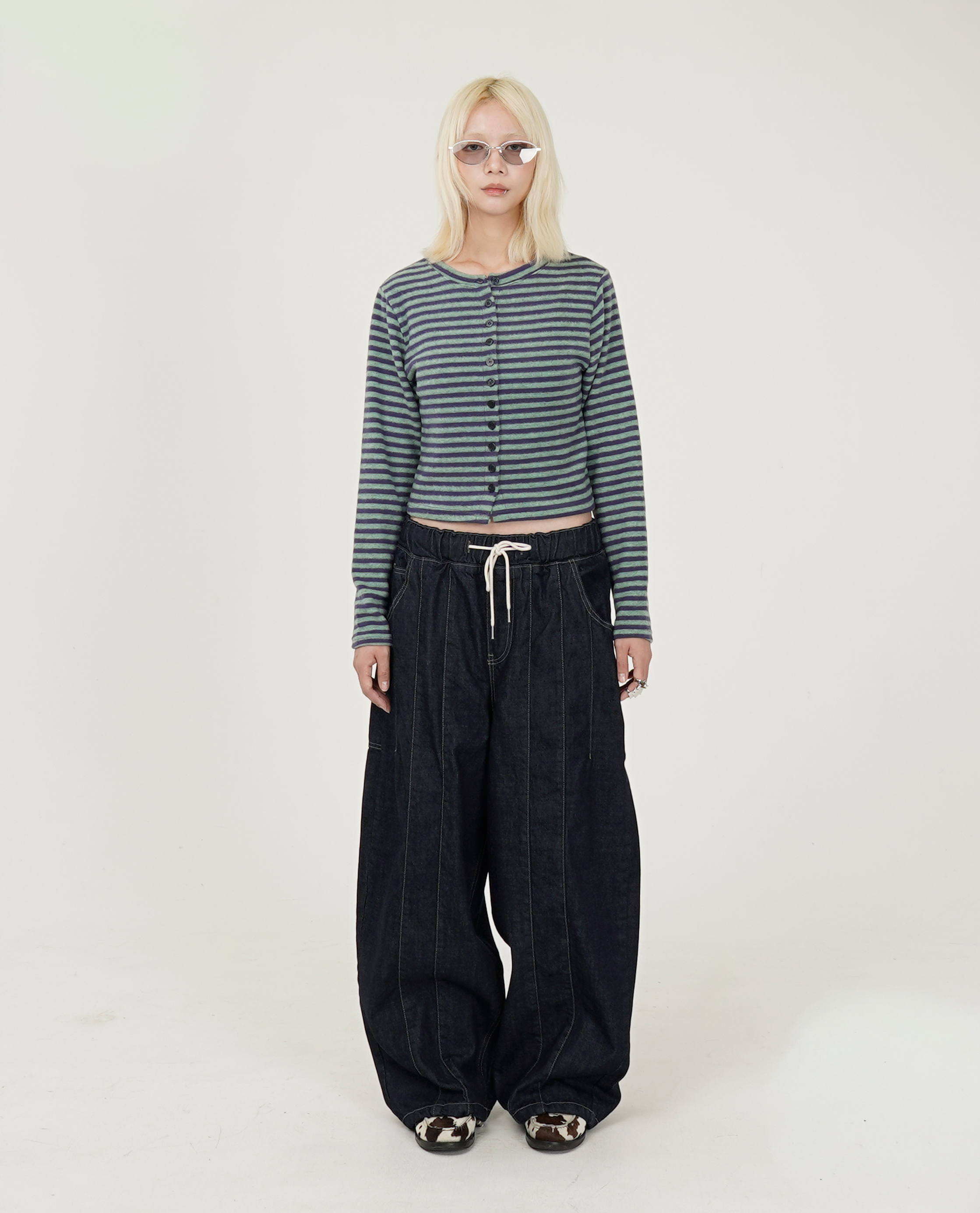 排釦條紋針織毛料罩衫