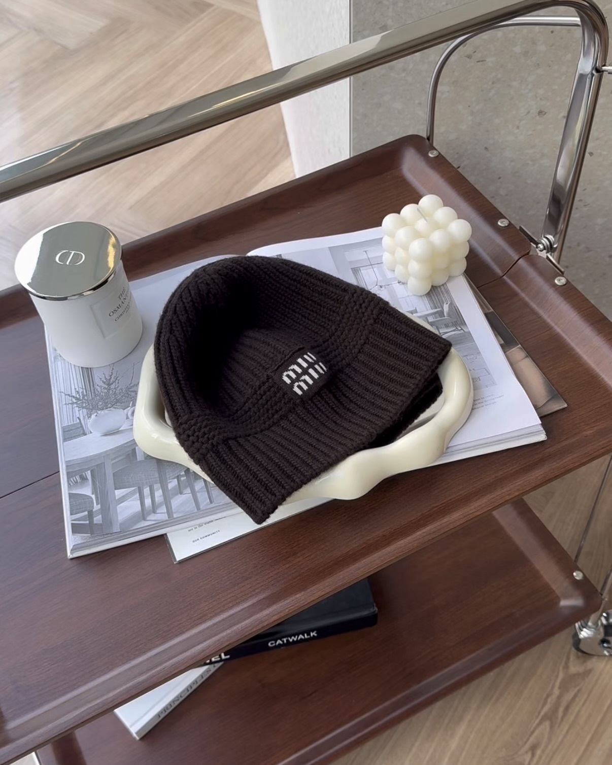 MIUMIU｜標徽針織毛帽 深棕色
