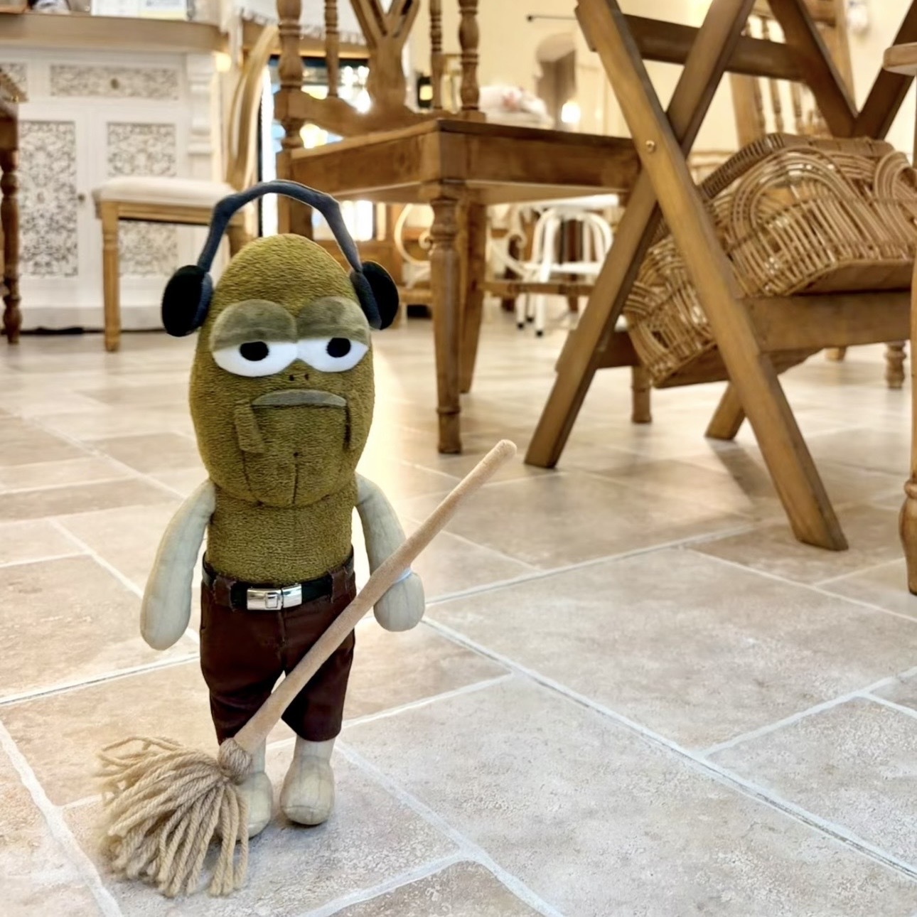 SPONGEBOB 比奇堡 女僕 服務生 海綿寶寶 章魚哥 派大星 弗雷德的一天 變裝公仔 玩偶 路人魚