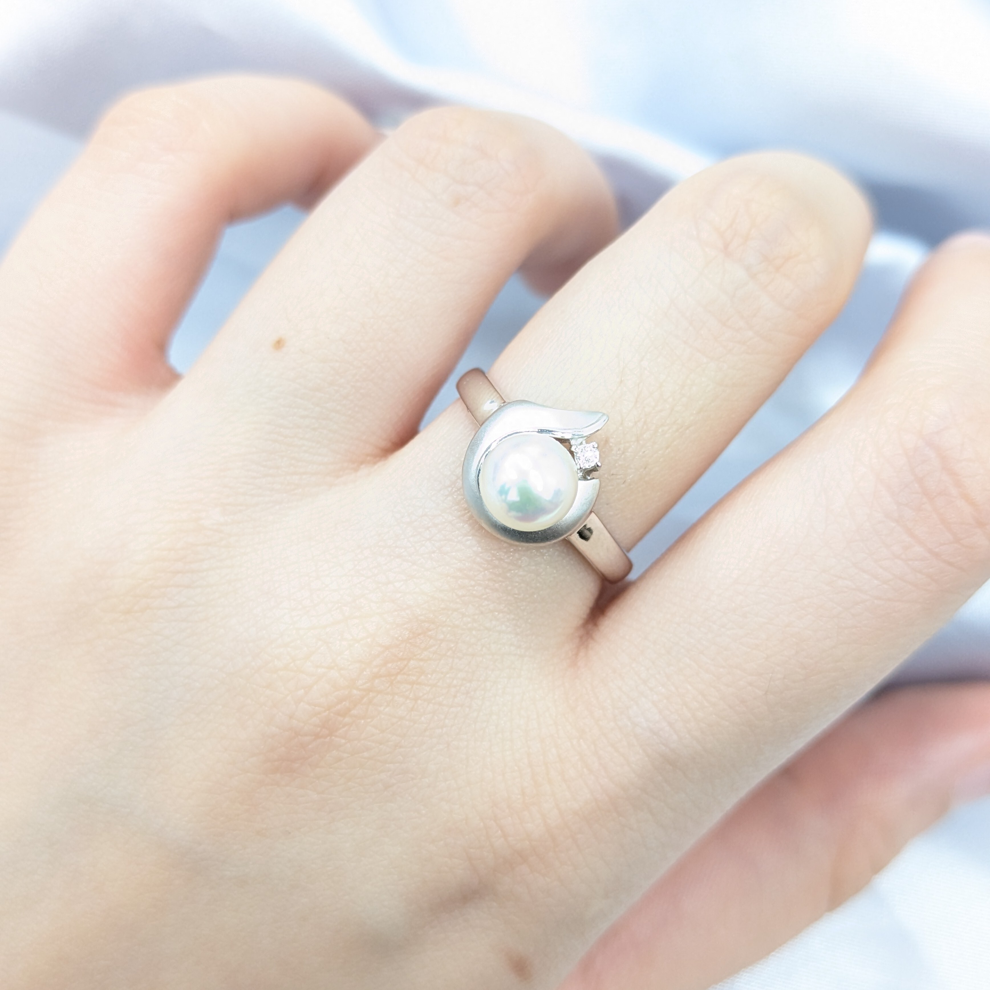 全新18K白金2份鑽石珍珠戒指