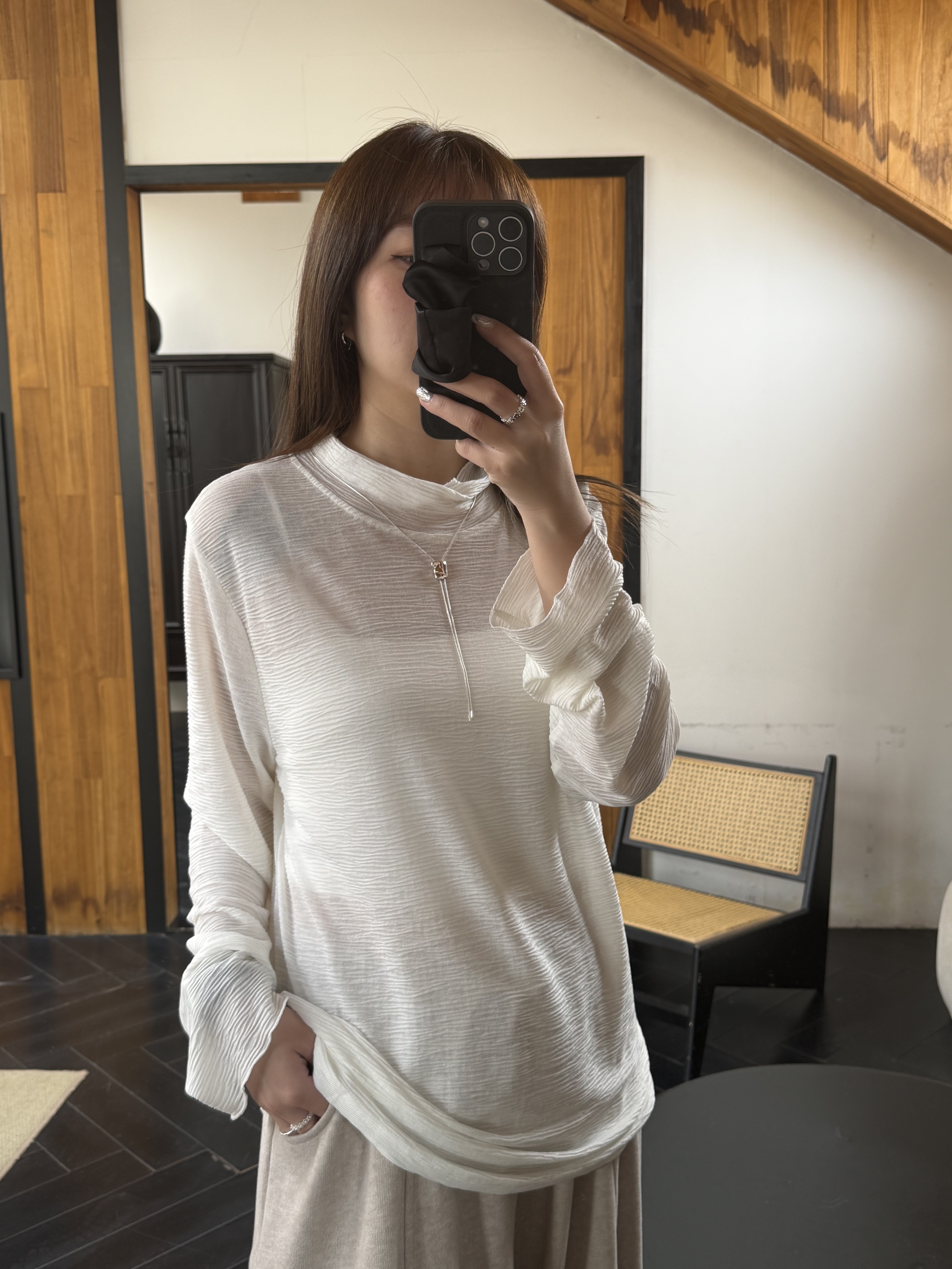 寬版微透紋理打底上衣