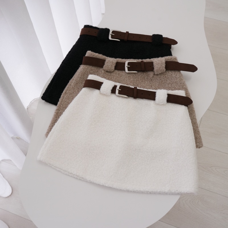 法朵Fado Shop｜附皮帶厚毛呢短裙 4904007 三色 M-L