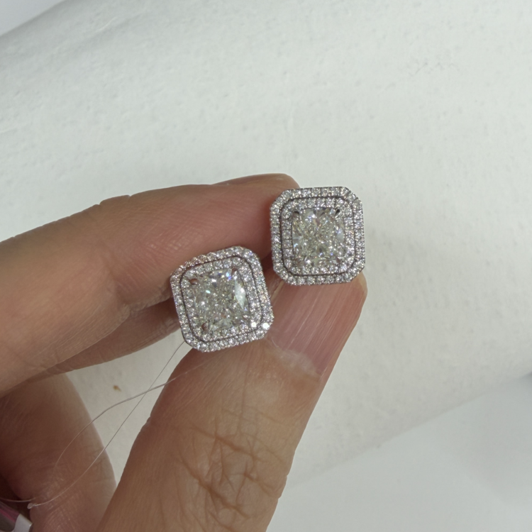 Halo鑽石耳環(GIA 証書)