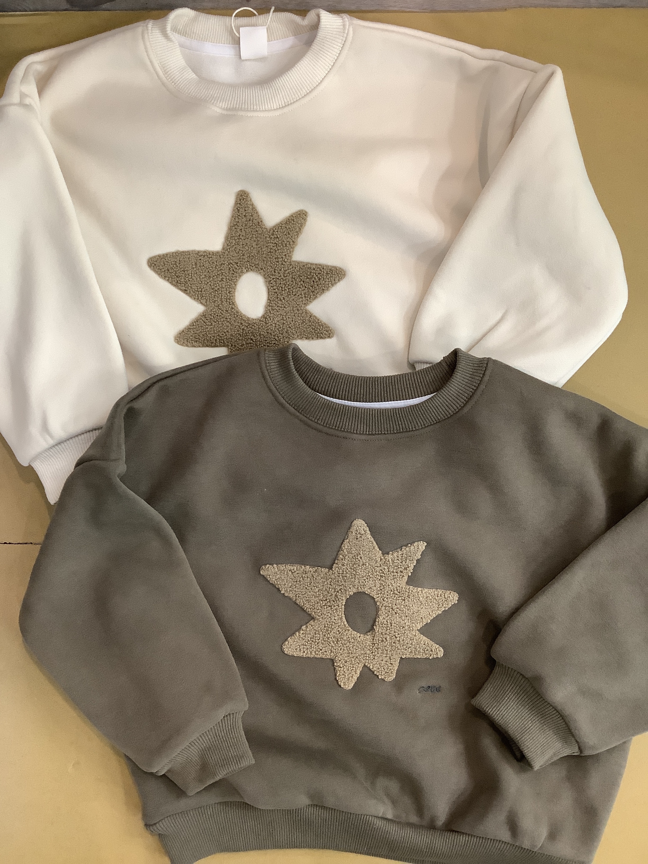 S00004加絨星星大學T