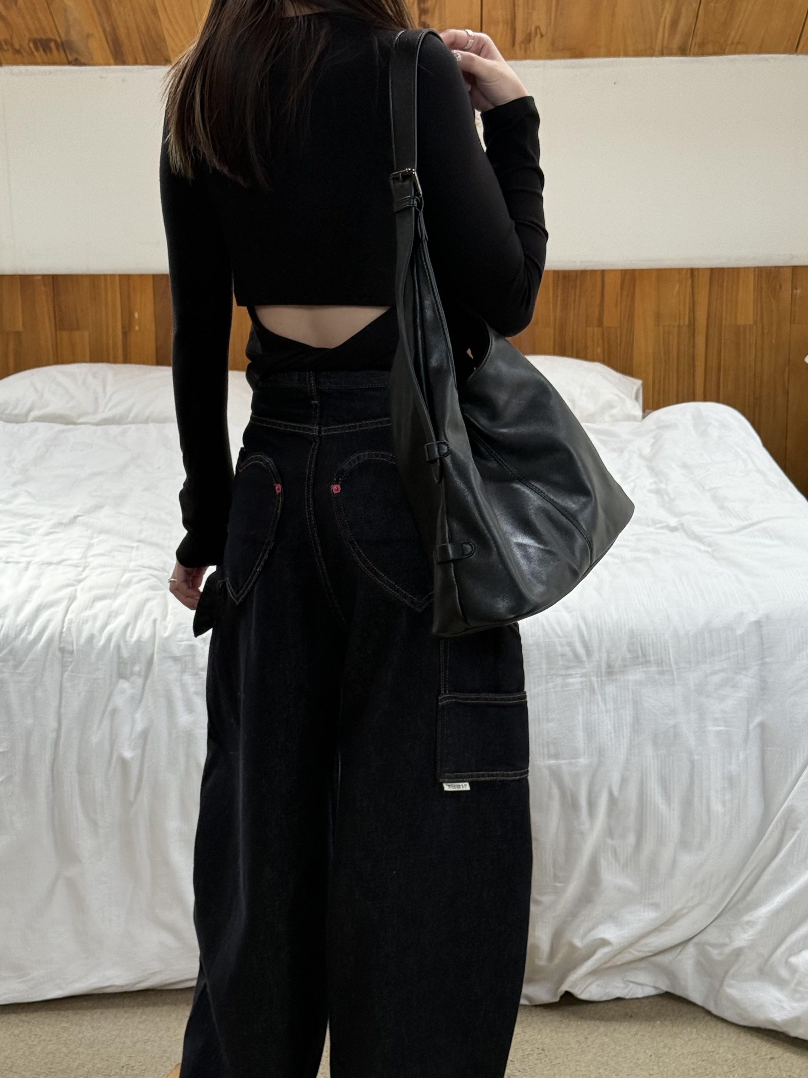 簍空露腰長袖上衣